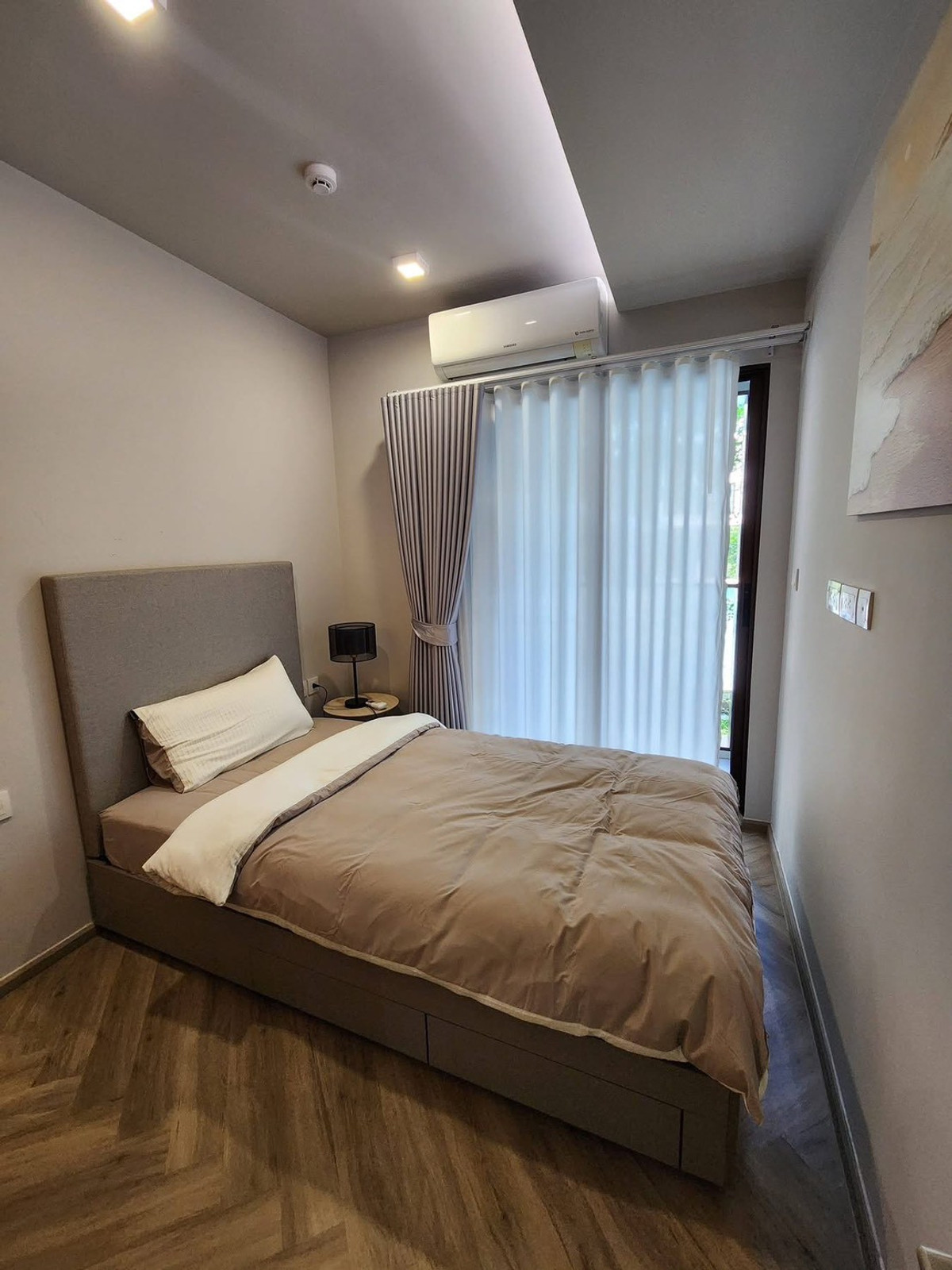 For RentCondoSukhumvit, Asoke, Thonglor : (For rent) Condo Chapter Thonglor 25 I 2-BR, beautiful room, fully decorated, complete with furniture + electrical appliances ㅡ Shuttle bus to pick up and drop off 🚆BTS Thonglor