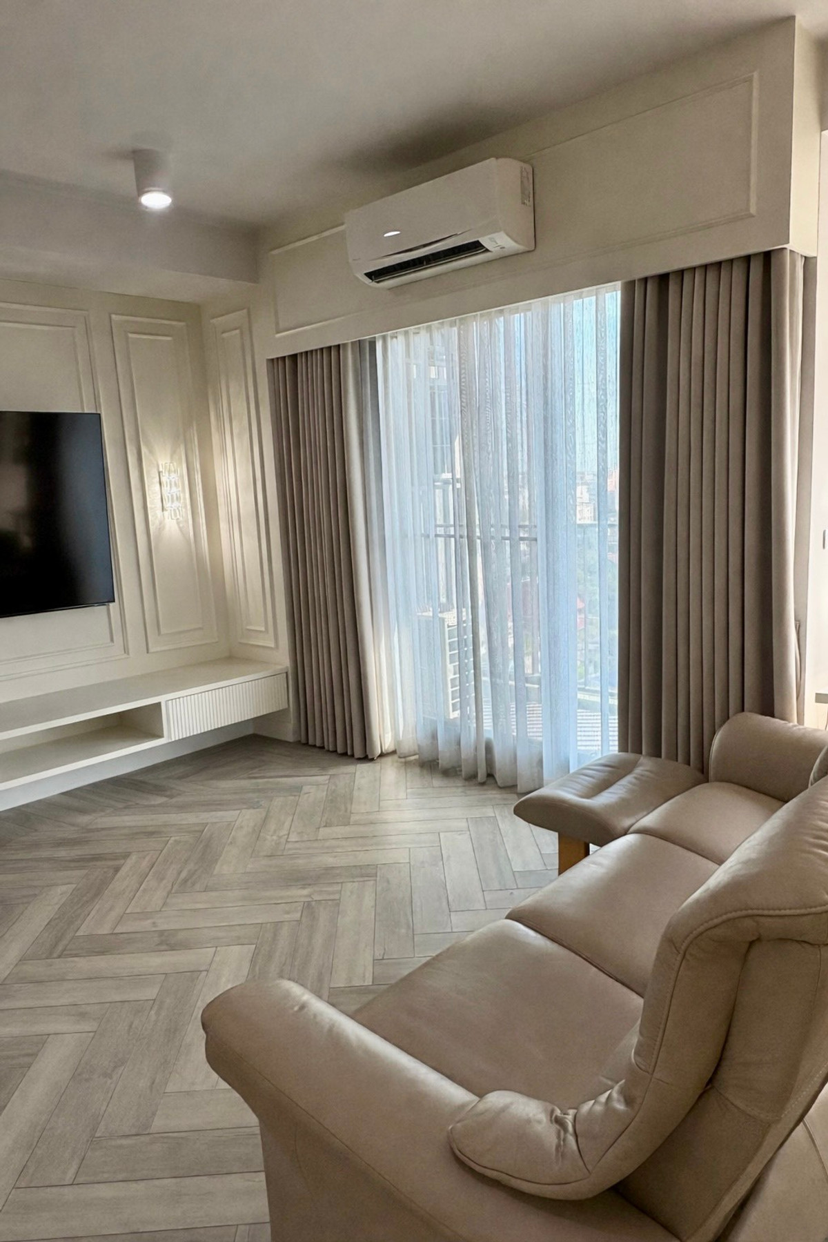 ขายคอนโดรัชดา ห้วยขวาง : ด่วนห้องมุม Ideo รัชดา-สุทธิสาร | 2 Bed 2 Bath ไซส์ใหญ่ 72.39 ตร.ม. ทำเล New CBD