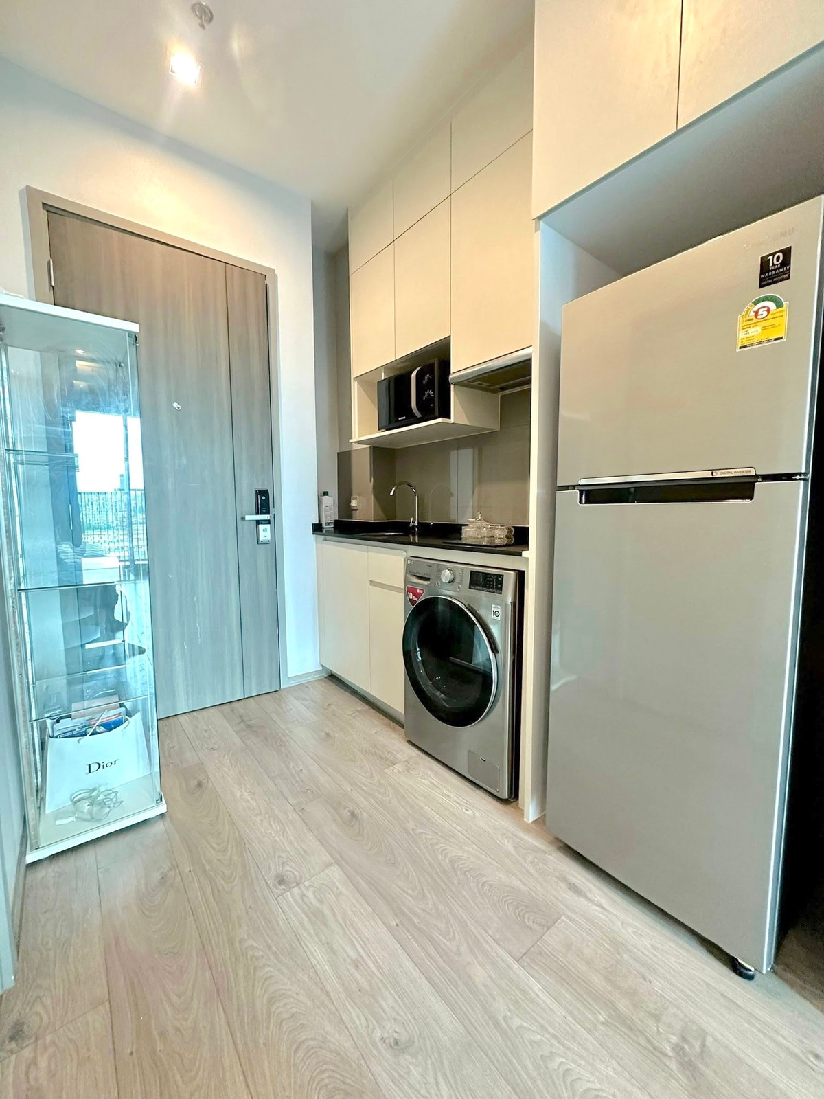 For SaleCondoLadprao, Central Ladprao : 🔥 Urgent sale 🔥 Best price, loss, beautiful room, wide, nice to live in. Call 0619824959