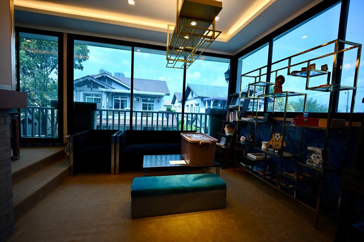 For SaleHouseBangna, Bearing, Lasalle : 🔥Very urgent sale🔥 Luxury house Nanwan Bangna KM 7, adding on, decorating, expanding the usable space a lot. There are many rooms to relax in. Offered for sale at only 26.2 million baht (house addition 10 million baht).