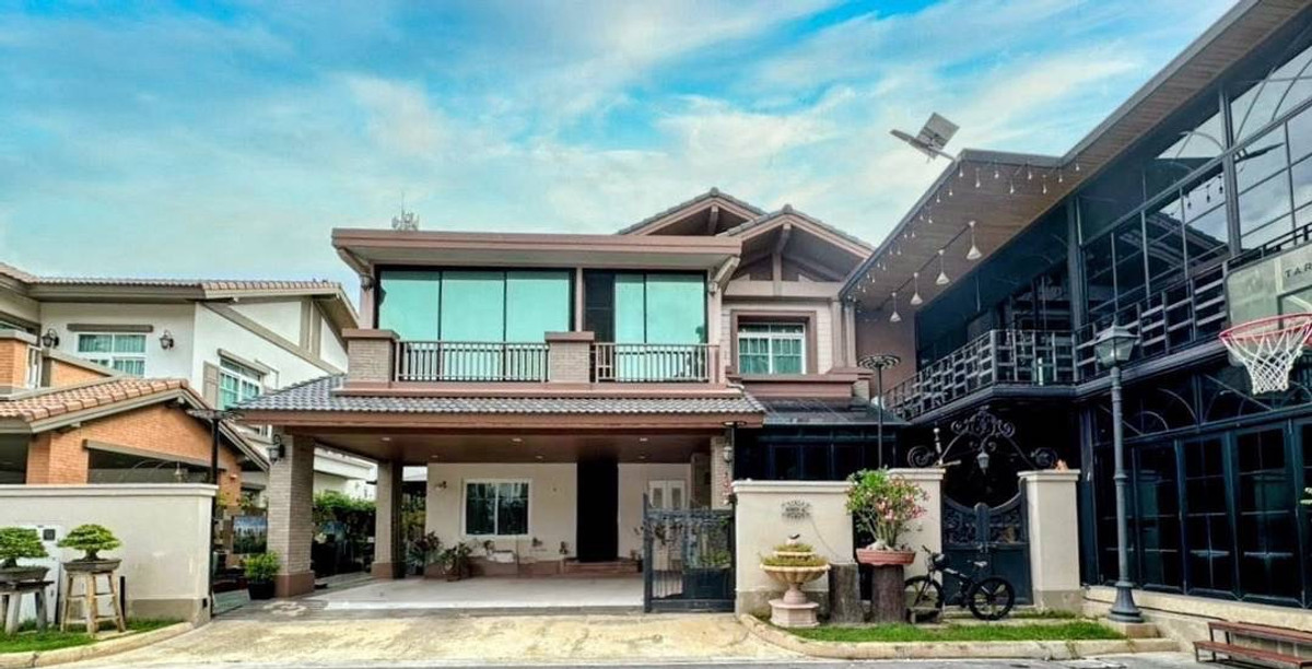 ขายบ้านบางนา แบริ่ง ลาซาล : 🔥ขายด่วนมาก🔥 บ้านหรู นันท์วัน บางนา กม7 ต่อเติม ตกแต่ง ขยายพื้นที่ใช้สอยเยอะมากๆ มีห้องพักผ่อนหลายมุม  เสนอขายเพียง ราคา 24.5 ล้านบาท