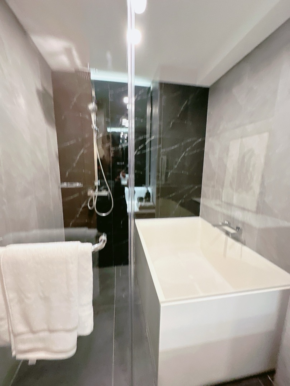 ขายคอนโดพระราม 9 เพชรบุรีตัดใหม่ RCA : 𝐋𝐀𝐍𝐃𝐌𝐀𝐑𝐊 𝐑𝐀𝐌𝐀𝟗 ฟรีเงินดาวน์ 𝐎 บาท ผ่อนสบายๆ 𝟏𝟐,𝟗𝟎𝟎/เดือน ห้องใหม่มือ1 กู้สินเชื่อได้ 𝟏𝟎𝟎% โปรปิดตึก 