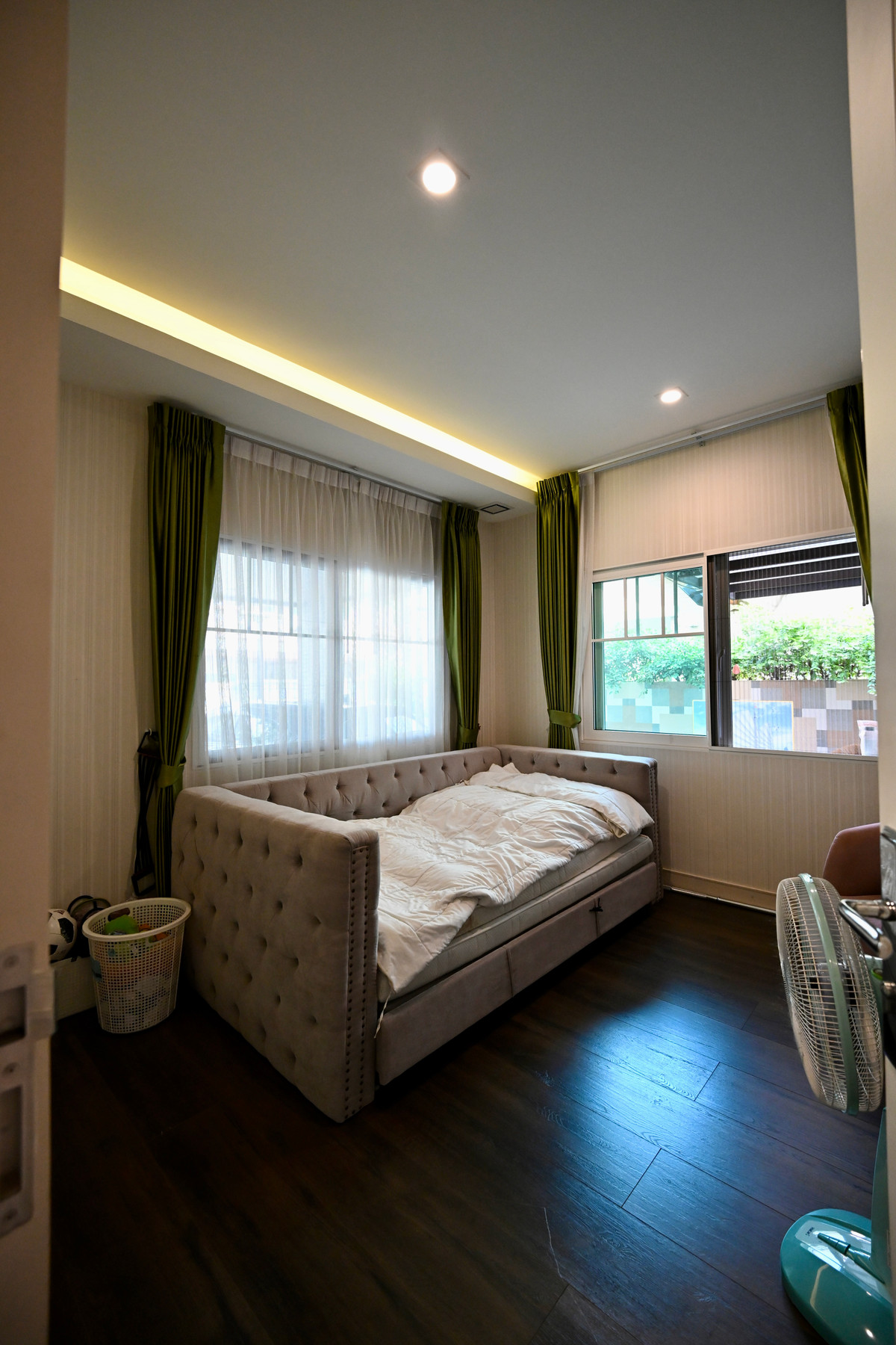 For SaleHouseBangna, Bearing, Lasalle : 🔥Very urgent sale🔥 Luxury house Nanwan Bangna KM 7, adding on, decorating, expanding the usable space a lot. There are many rooms to relax in. Offered for sale at only 26.2 million baht (house addition 10 million baht).