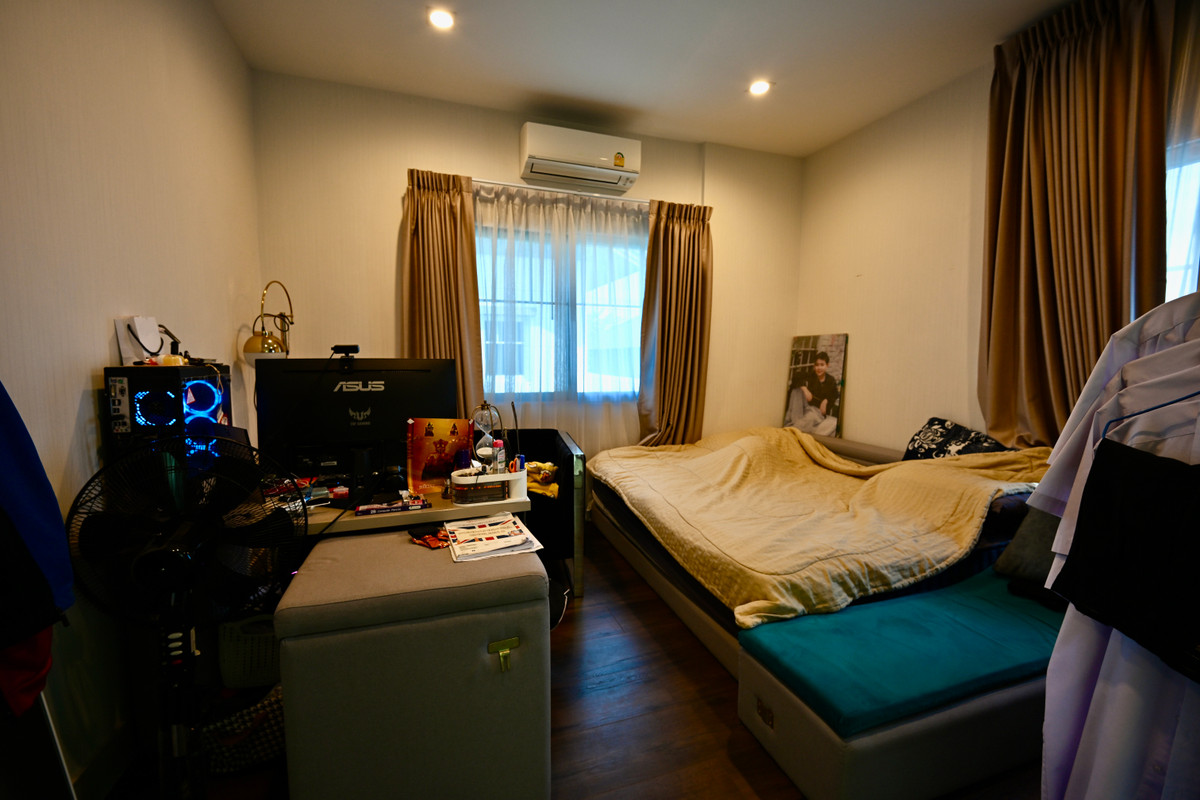 For SaleHouseBangna, Bearing, Lasalle : 🔥Very urgent sale🔥 Luxury house Nanwan Bangna KM 7, adding on, decorating, expanding the usable space a lot. There are many rooms to relax in. Offered for sale at only 26.2 million baht (house addition 10 million baht).