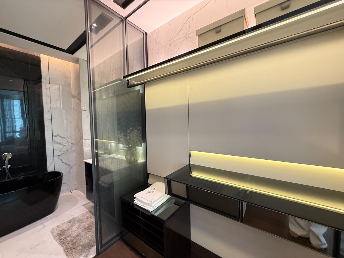 For SaleCondoSukhumvit, Asoke, Thonglor : The Bangkok Thonglor: 2bed 2bath 84.2sqm. 22,000,000 Brandnew fully furnished Am: 0656199198