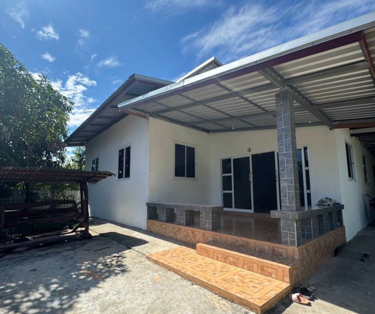 ขายบ้านโคราช นครราชสีมา : ขายถูก บ้านเดี่ยว 120 ตร.ว. 1.39 ล้าน หลังสนามกีฬาปักธงชัย นครราชสีมา