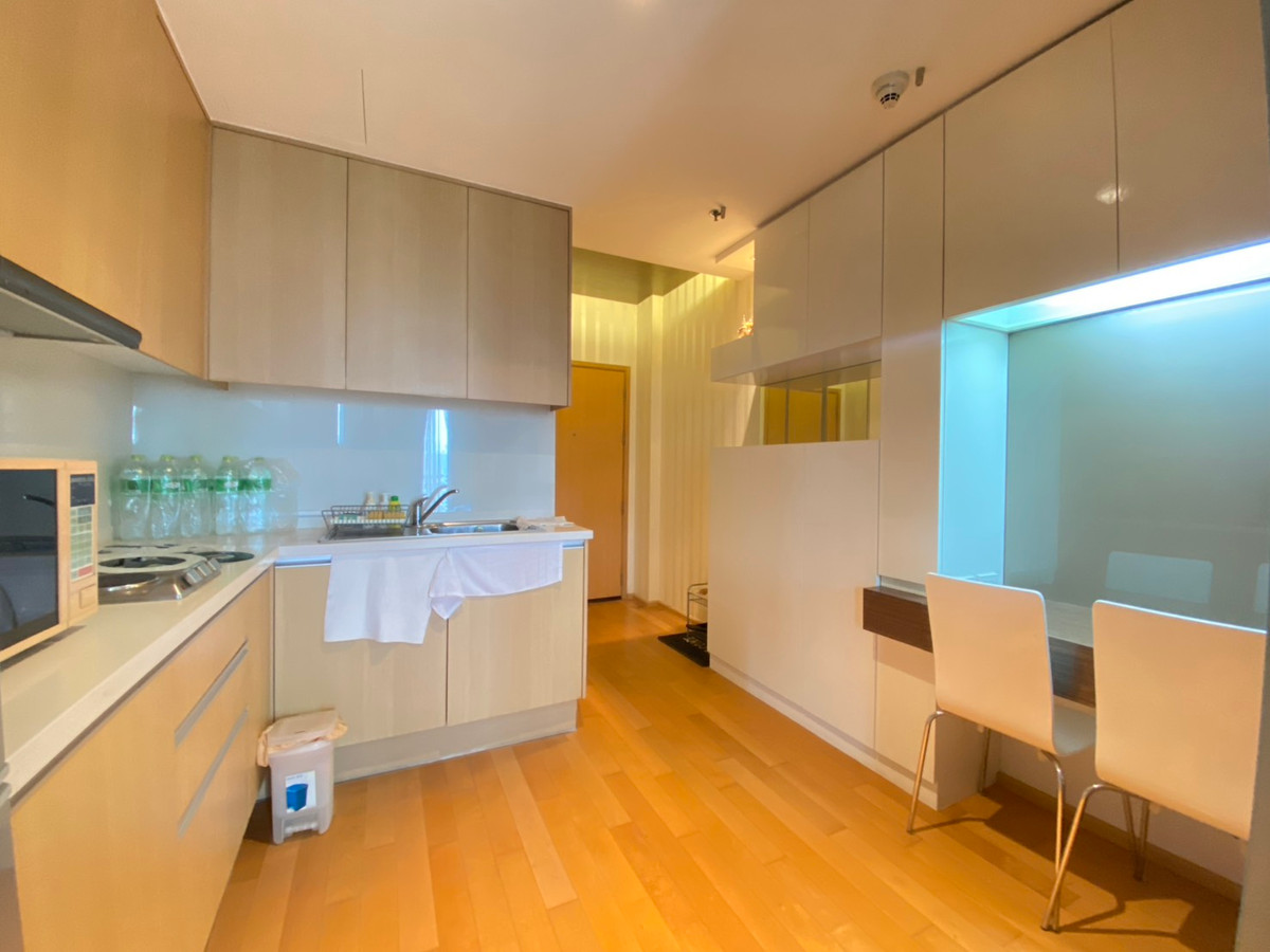 For SaleCondoRatchathewi,Phayathai : 🔥 Urgent sale 🔥 Very cheap, beautiful room, wide, decorated like a million baht, good view, good position, price negotiable. Call 0619824959