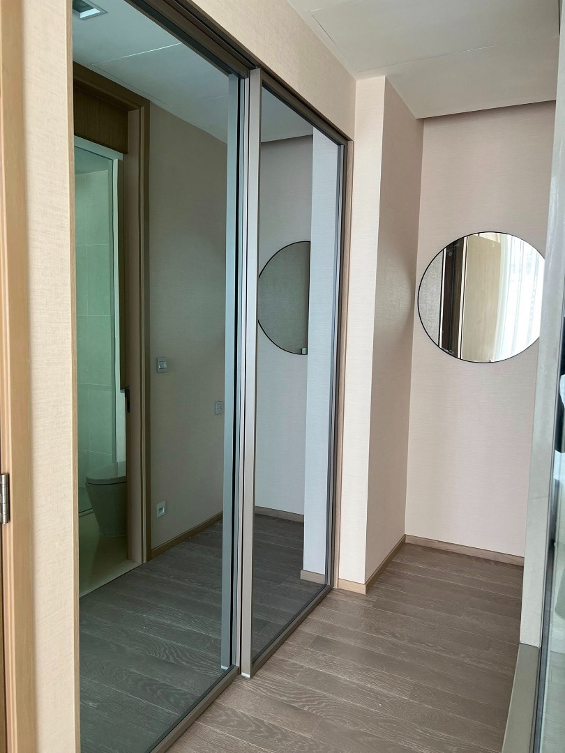 ให้เช่าคอนโดสุขุมวิท อโศก ทองหล่อ : 🔥ให้เช่าด่วน🔥The ESSE Asoke ห้องกว้าง เฟอร์นิเจอร์ - เครื่องใช้ไฟฟ้าครบครัน พร้อมเข้าอยู่ เดินทางสะดวก ใจกลางเมือง ❗