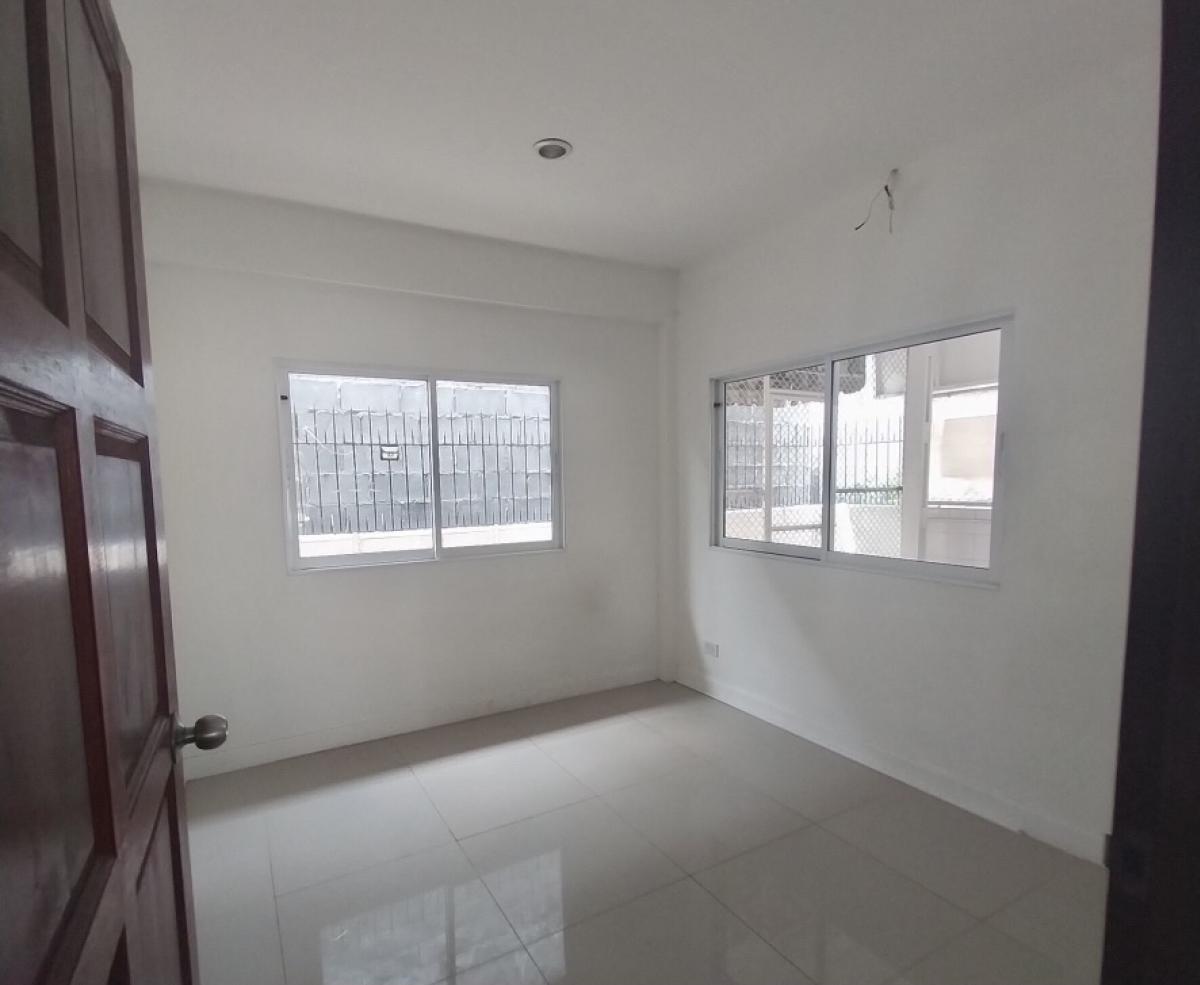 For RentShop HouseRamkhamhaeng, Hua Mak : Townhouse for rent, Soi Hua Mak 20, doing business.