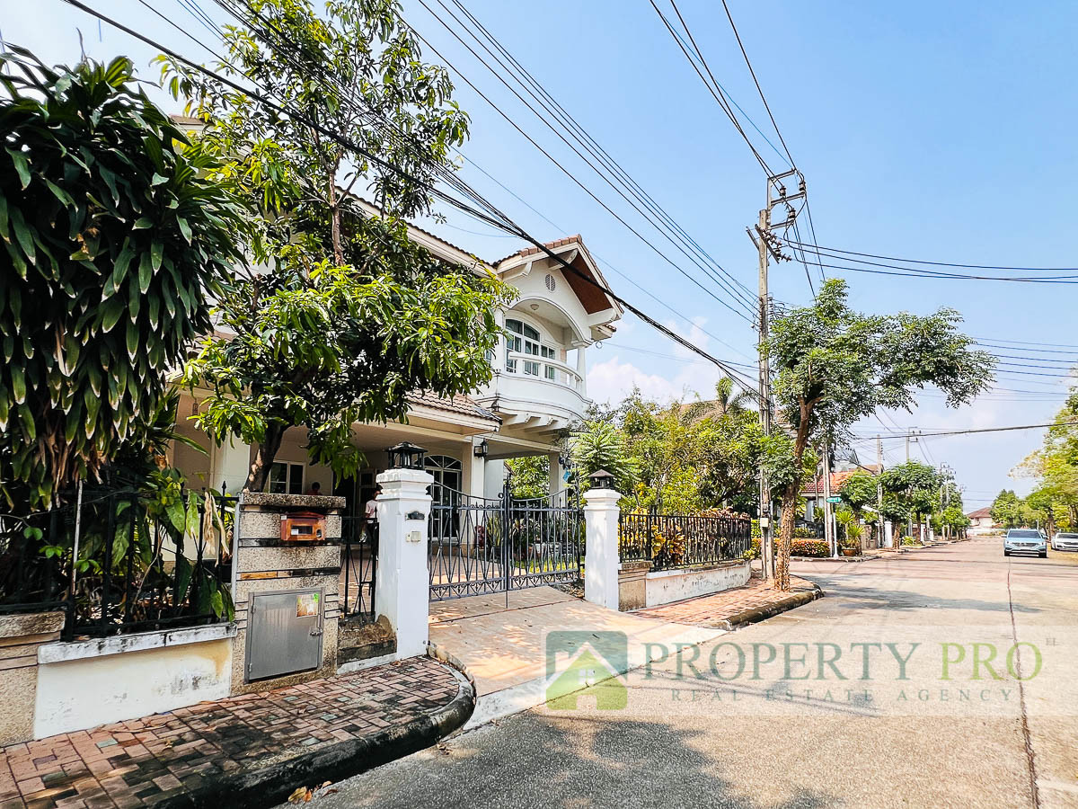 ให้เช่าบ้านเสรีไทย-นิด้า : ให้เช่า บ้าน ภัทรา รามคำแหง 76 บ้านเดี่ยว 4 ห้องนอน 69 ตรว 250 ตรม หลังมุม ตกแต่งสวย เฟอร์นิเจอร์ เครื่องใช้ไฟฟ้าครบ ใกล้ ศรีนครินทร์ กรุงเทพกรีฑา หัวหมาก : EL26R-002