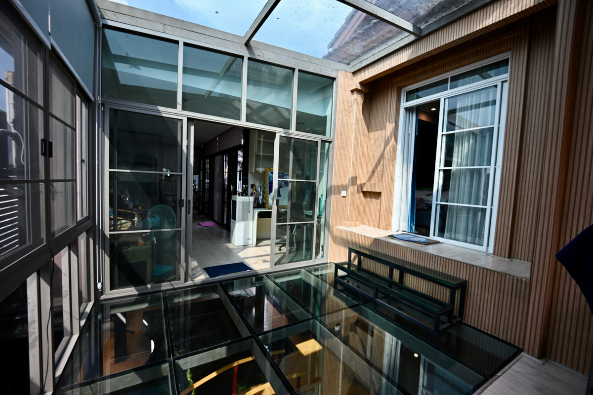 For SaleHouseBangna, Bearing, Lasalle : 🔥Very urgent sale🔥 Luxury house Nanwan Bangna KM 7, adding on, decorating, expanding the usable space a lot. There are many rooms to relax in. Offered for sale at only 26.2 million baht (house addition 10 million baht).