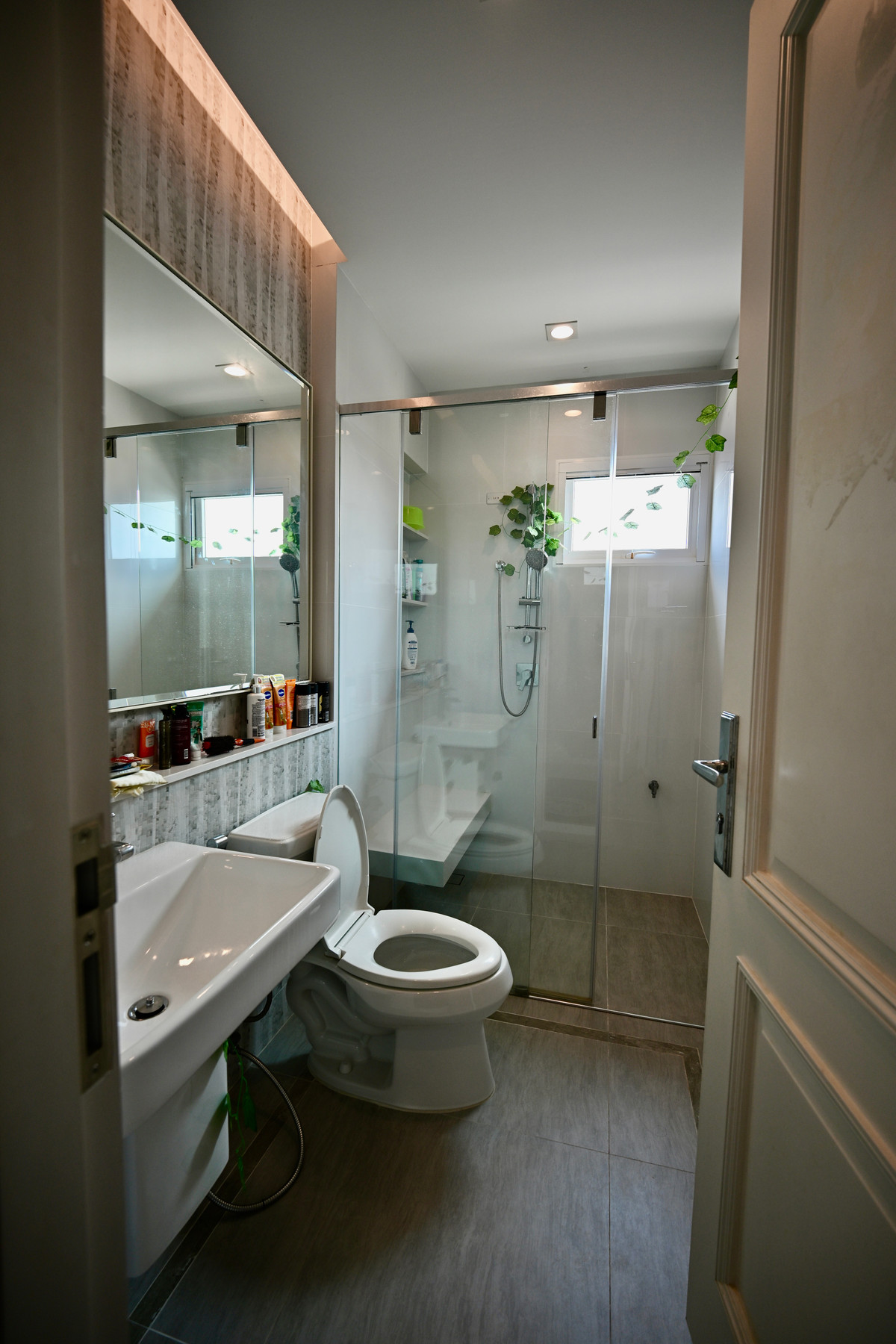 For SaleHouseBangna, Bearing, Lasalle : 🔥Very urgent sale🔥 Luxury house Nanwan Bangna KM 7, adding on, decorating, expanding the usable space a lot. There are many rooms to relax in. Offered for sale at only 26.2 million baht (house addition 10 million baht).