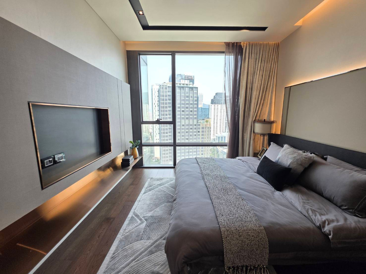 For SaleCondoSukhumvit, Asoke, Thonglor : The Bangkok Thonglor: 2bed 2bath 82.15sqm. 2XFl 23,000,000 brandnew fully furnished, private garden Am: 0656199198