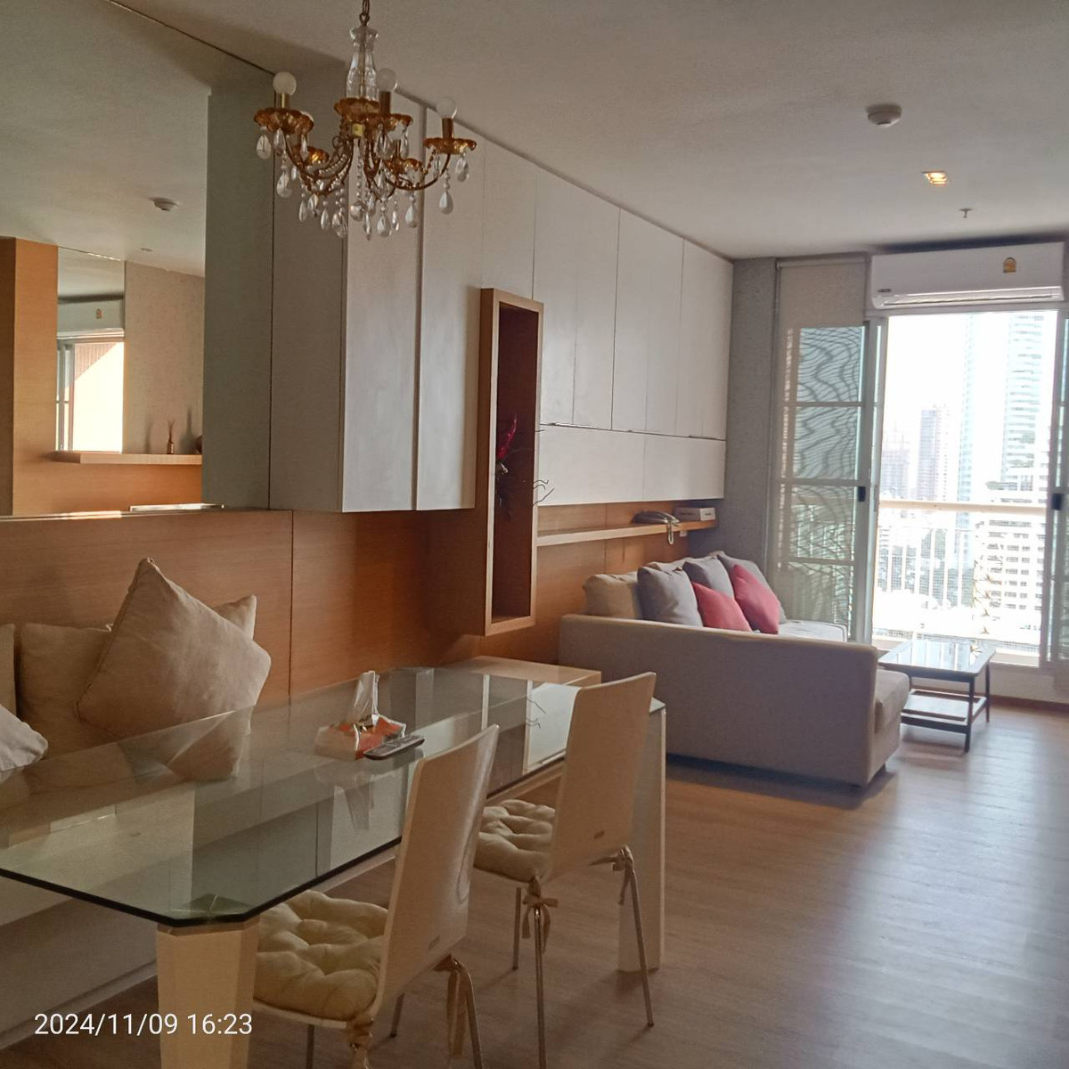 For RentCondoSukhumvit, Asoke, Thonglor : Citi Smart Sukhumvit 18 Condominium Luxury 2+1 Bedrooms for Rent