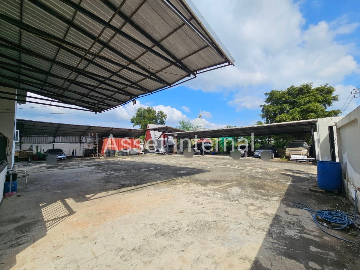 Home OfficeMin Buri, Romklao : Home Office for rent, 4 and a half storey office, area 1 rai, 10 bedrooms, 9 bathrooms, parking for 50 cars, with 16 kw solar cell panels, Saen Saep Subdistrict, Min Buri District, Bangkok