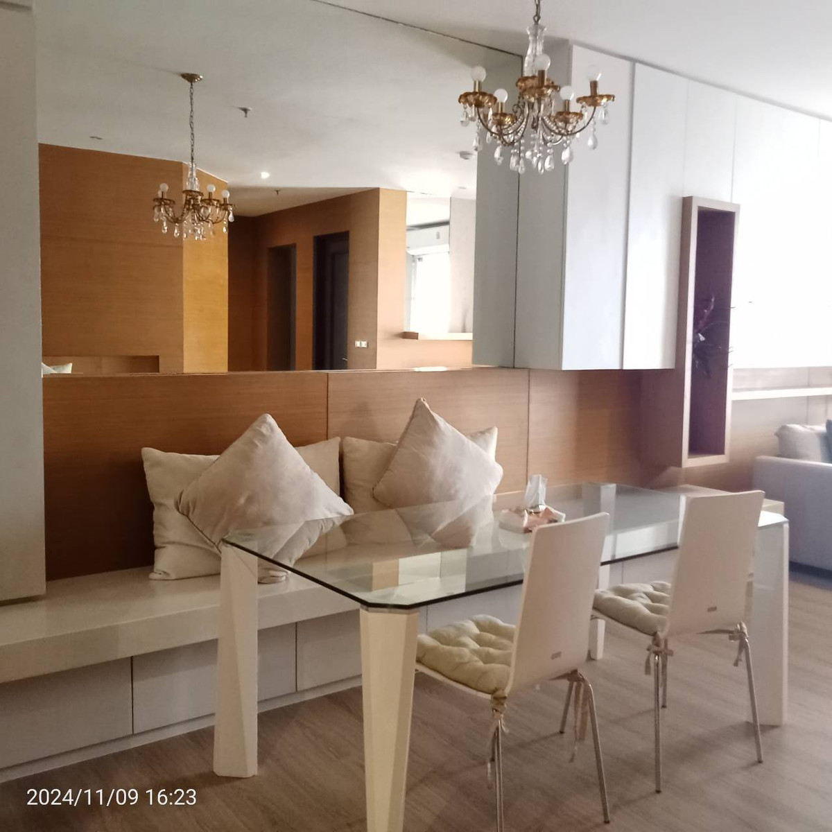 For RentCondoSukhumvit, Asoke, Thonglor : Citi Smart Sukhumvit 18 Condominium Luxury 2+1 Bedrooms for Rent