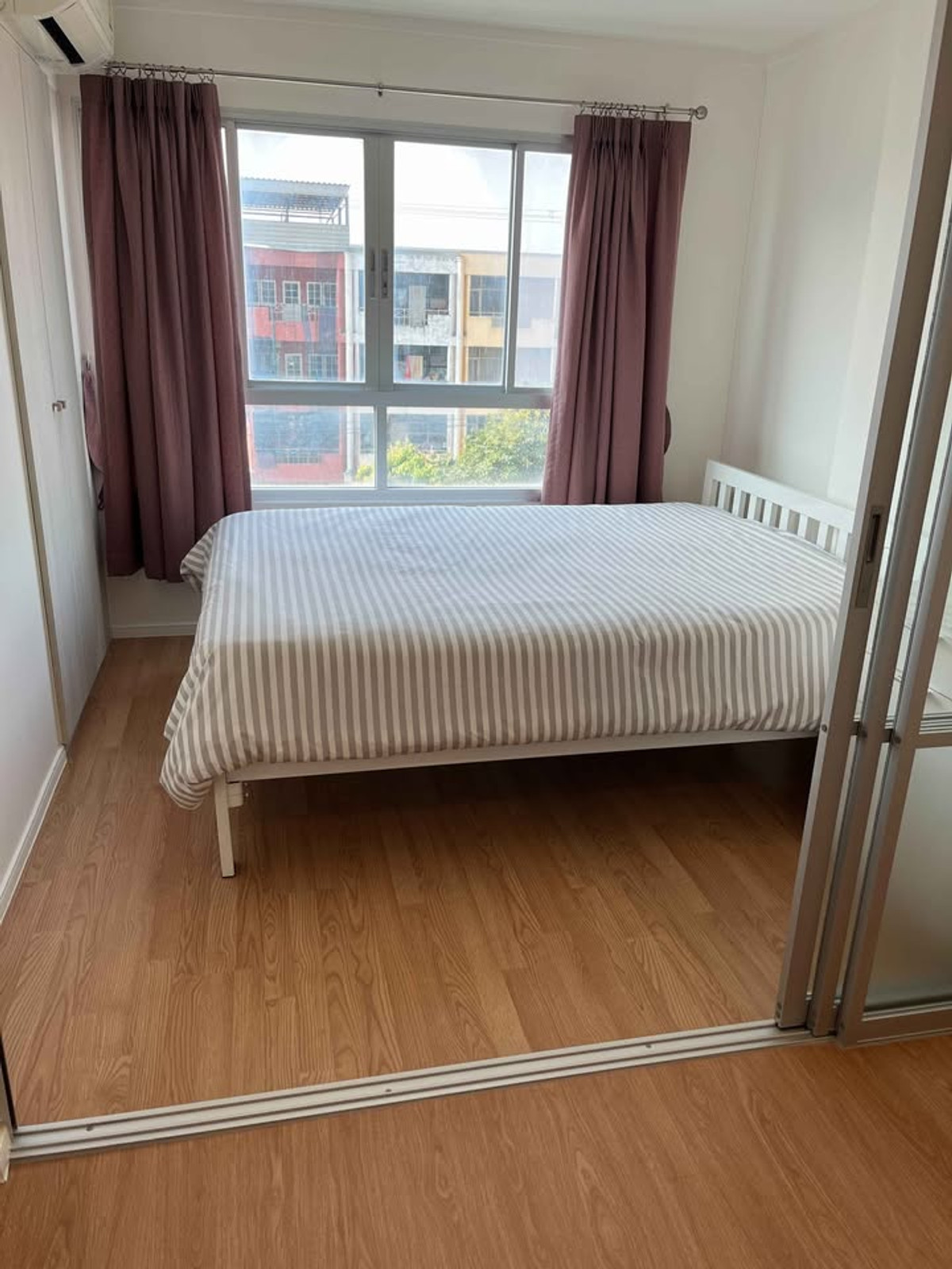 For SaleCondoBang Sue, Wong Sawang, Tao Pun : Condo for sale Lumpini Ville Prachachuen - Phong Phet 2, free furniture (AM2141)