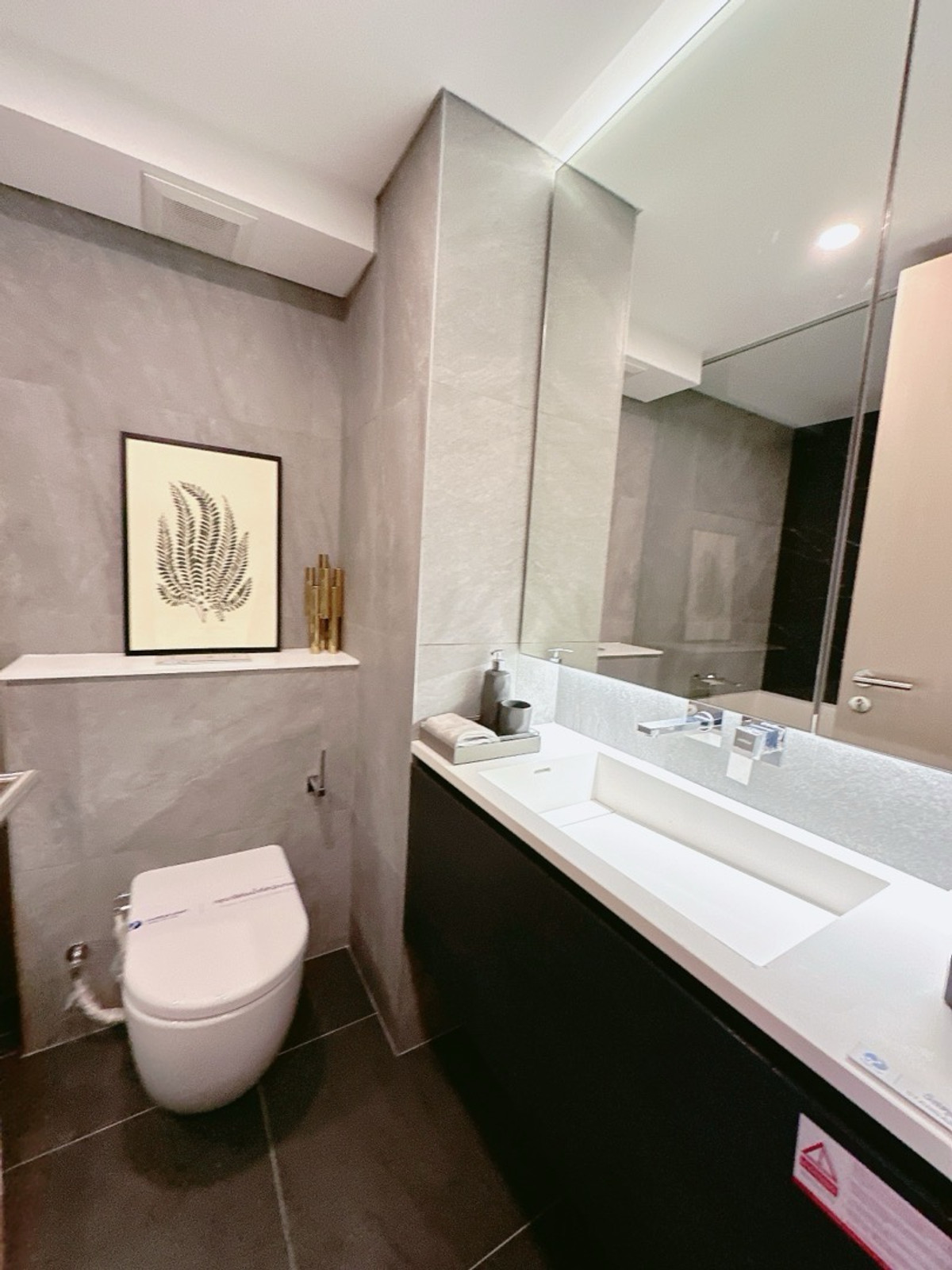 ขายคอนโดพระราม 9 เพชรบุรีตัดใหม่ RCA : 𝐋𝐀𝐍𝐃𝐌𝐀𝐑𝐊 𝐑𝐀𝐌𝐀𝟗 ฟรีเงินดาวน์ 𝐎 บาท ผ่อนสบายๆ 𝟏𝟐,𝟗𝟎𝟎/เดือน ห้องใหม่มือ1 กู้สินเชื่อได้ 𝟏𝟎𝟎% โปรปิดตึก 