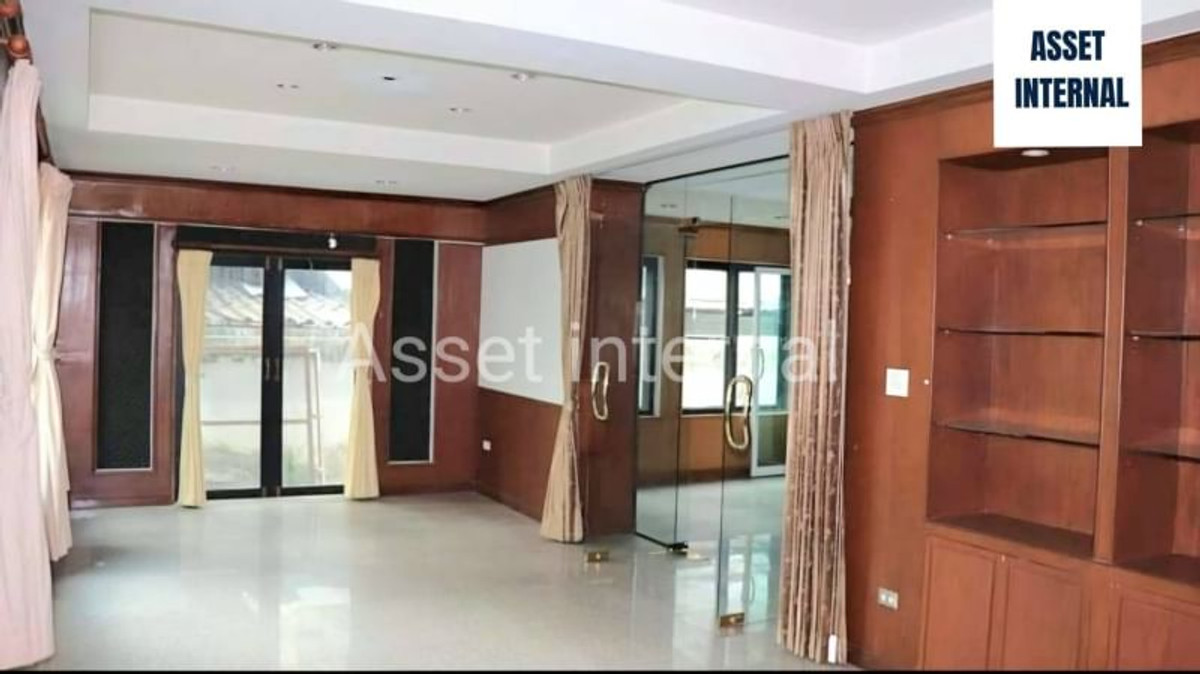 บ้านมีนบุรี-ร่มเกล้า : บ้านเดี่ยว 2 ชั้น หมู่บ้าน ปรีชา สุวินทวงศ์ 34 เนื้อที่ 150 ตารางวา 5 ห้องนอน 4 ห้องน้ำ 4 ที่จอดรถ แขวงแสนแสบ เขตมีนบุรี กรุงเทพมหานคร 