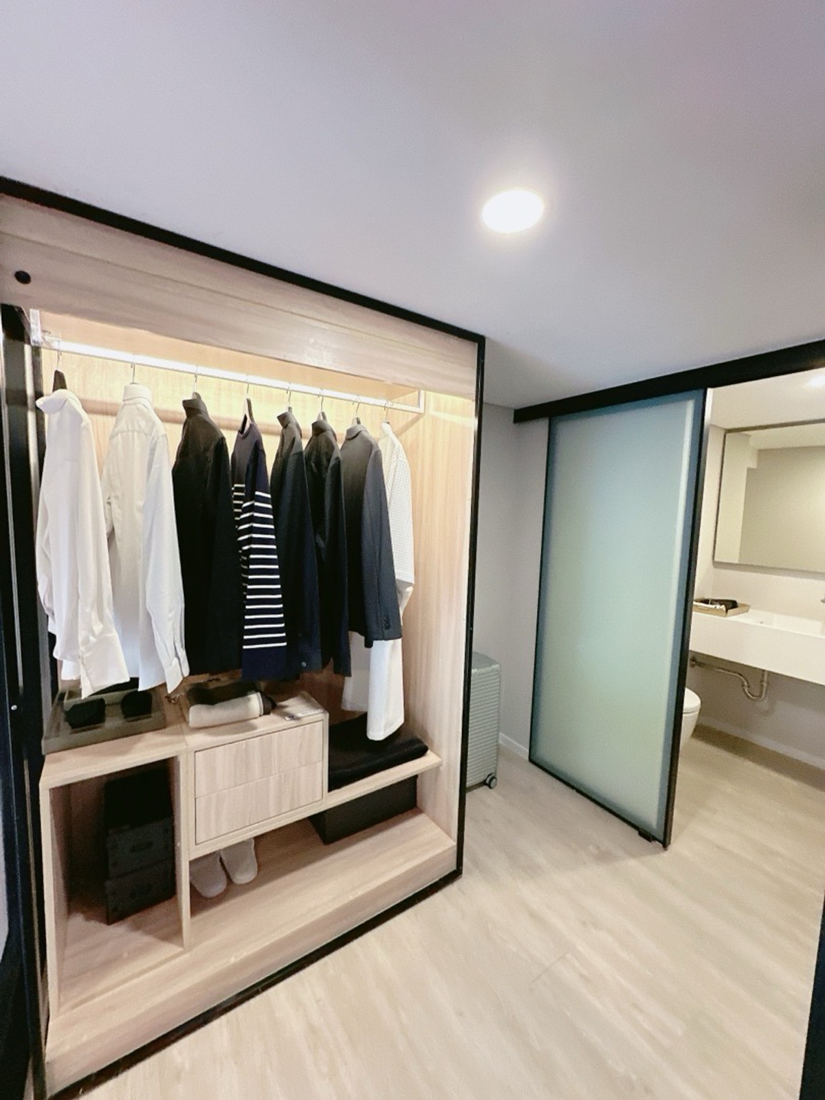 ขายคอนโดพระราม 9 เพชรบุรีตัดใหม่ RCA : 𝐋𝐀𝐍𝐃𝐌𝐀𝐑𝐊 𝐑𝐀𝐌𝐀𝟗 ฟรีเงินดาวน์ 𝐎 บาท ผ่อนสบายๆ 𝟏𝟐,𝟗𝟎𝟎/เดือน ห้องใหม่มือ1 กู้สินเชื่อได้ 𝟏𝟎𝟎% โปรปิดตึก 