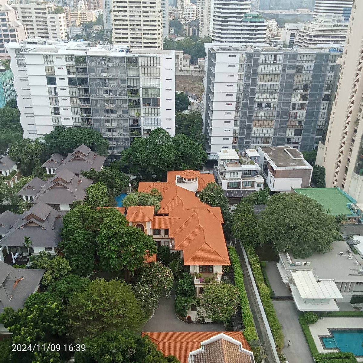 For RentCondoSukhumvit, Asoke, Thonglor : Citi Smart Sukhumvit 18 Condominium Luxury 2+1 Bedrooms for Rent