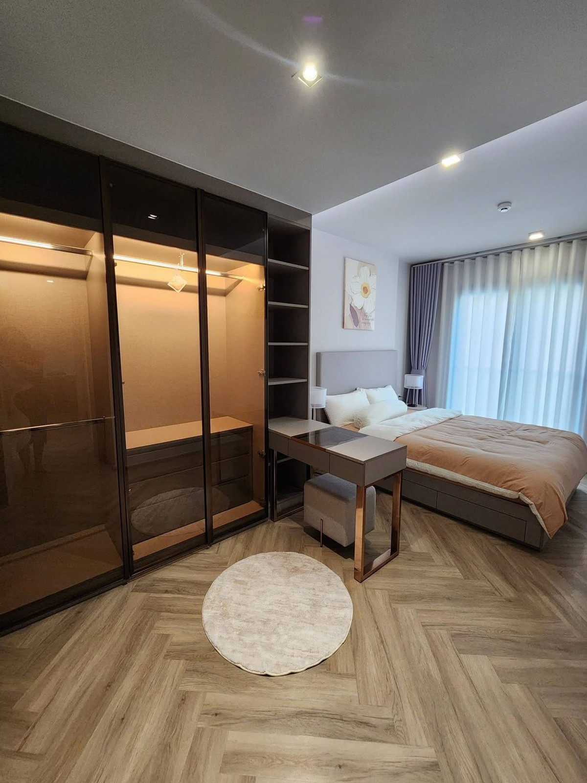 For RentCondoSukhumvit, Asoke, Thonglor : (For rent) Condo Chapter Thonglor 25 I 2-BR, beautiful room, fully decorated, complete with furniture + electrical appliances ㅡ Shuttle bus to pick up and drop off 🚆BTS Thonglor