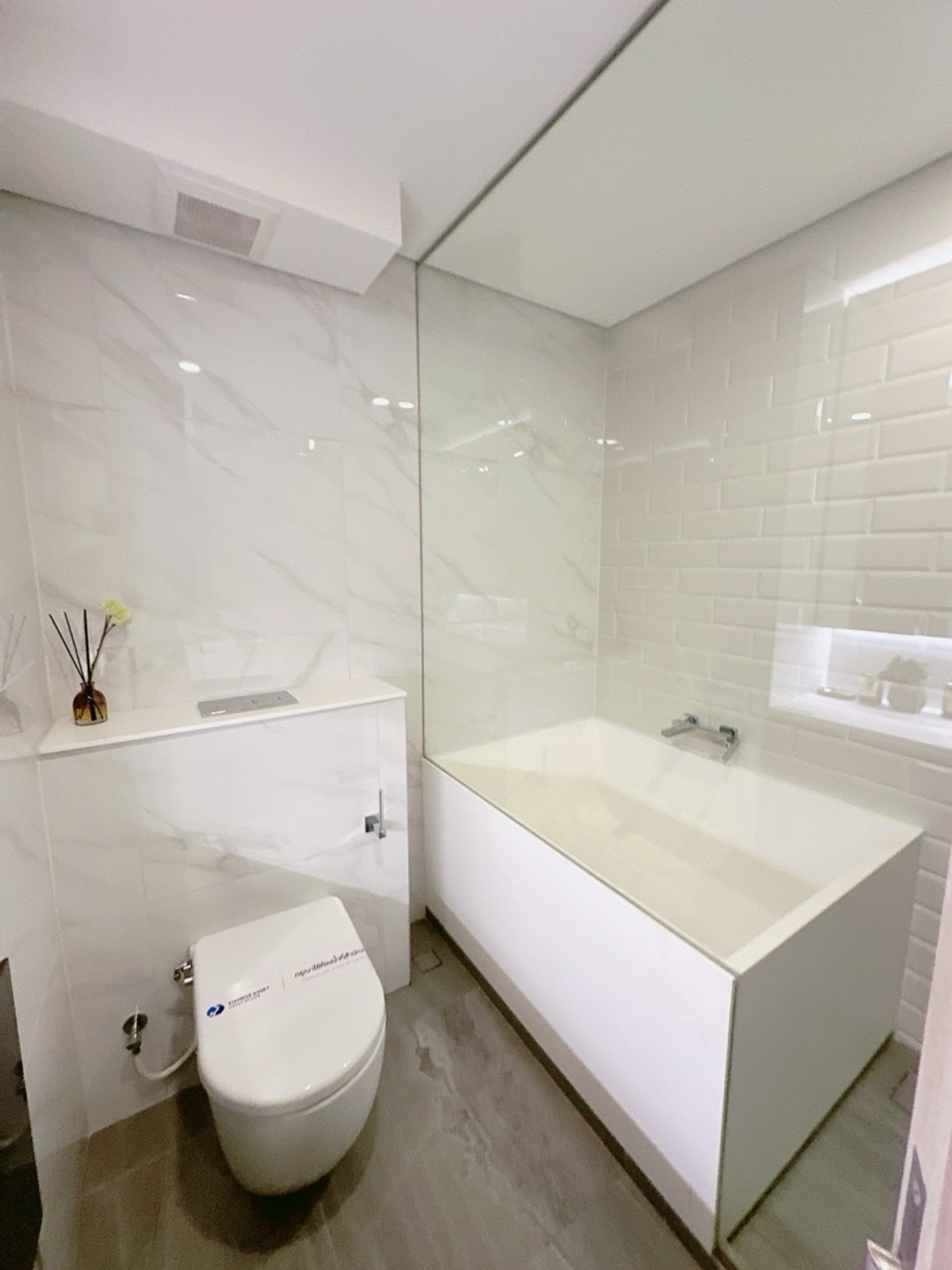 ขายคอนโดพระราม 9 เพชรบุรีตัดใหม่ RCA : 𝐋𝐀𝐍𝐃𝐌𝐀𝐑𝐊 𝐑𝐀𝐌𝐀 𝟗 𝐅𝐑𝐄𝐄 ทุกค่าใช่จ่าย ห้องโปรโมชั่น 𝟑.𝟓 ล้าน ผ่อนสบายๆ 𝟗,𝟗𝟎𝟎/เดือน ห้องใหม่มือ 1 ขายขาดทุน 