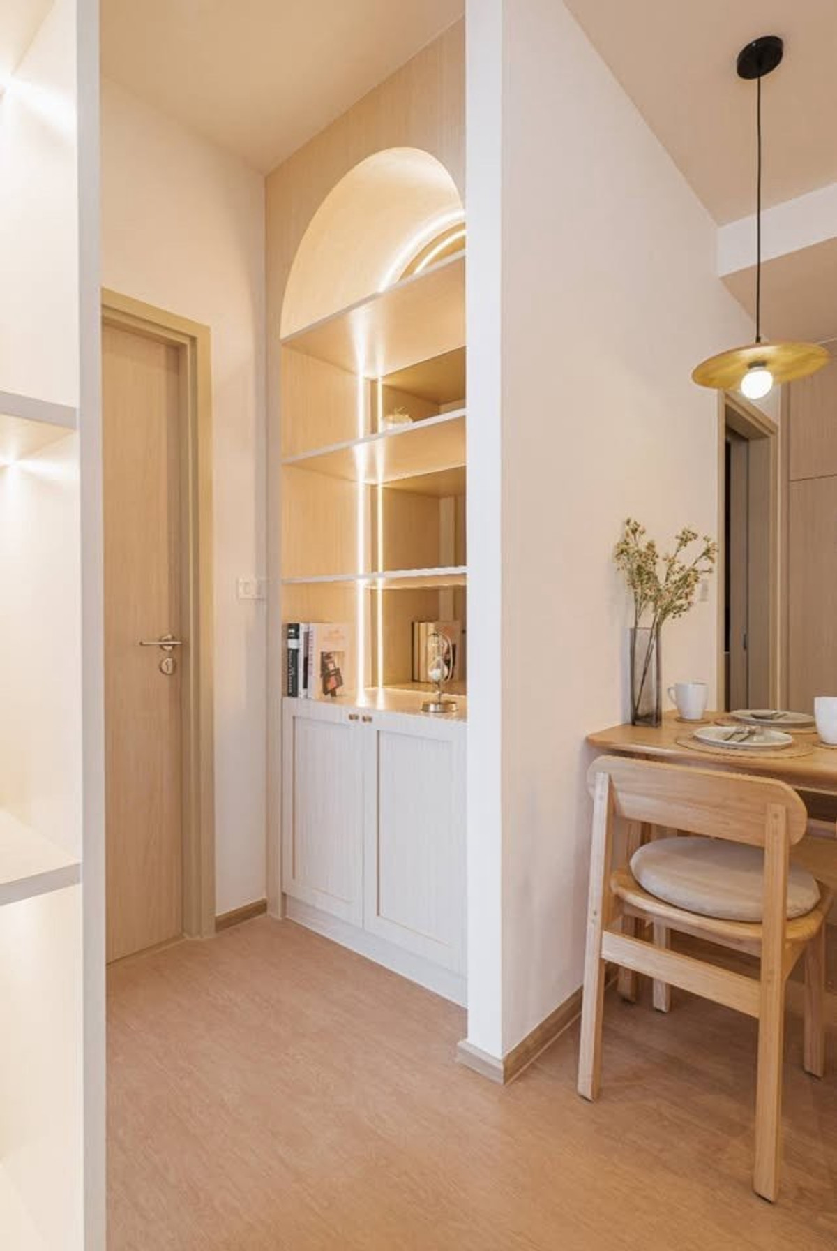 ให้เช่าคอนโดสุขุมวิท อโศก ทองหล่อ : (ปล่อยเช่า) คอนโด MARU Ekkamai 2 I 2-BR  ห้องสวย ตกแต่งสไตล์ Japanese Muji เฟอร์ไม้แท้ Built-in เฟอร์+เครื่องใช้ไฟฟ้าครบ  ㅡ ใกล้ 🚆BTS เอกมัย