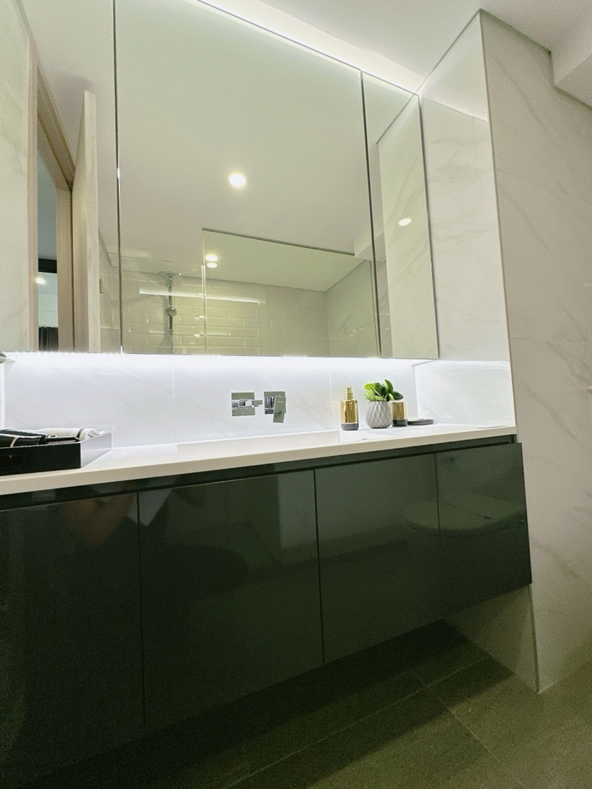 ขายคอนโดพระราม 9 เพชรบุรีตัดใหม่ RCA : 𝐋𝐀𝐍𝐃𝐌𝐀𝐑𝐊 𝐑𝐀𝐌𝐀 𝟗 𝐅𝐑𝐄𝐄 ทุกค่าใช่จ่าย ห้องโปรโมชั่น 𝟑.𝟓 ล้าน ผ่อนสบายๆ 𝟗,𝟗𝟎𝟎/เดือน ห้องใหม่มือ 1 ขายขาดทุน 