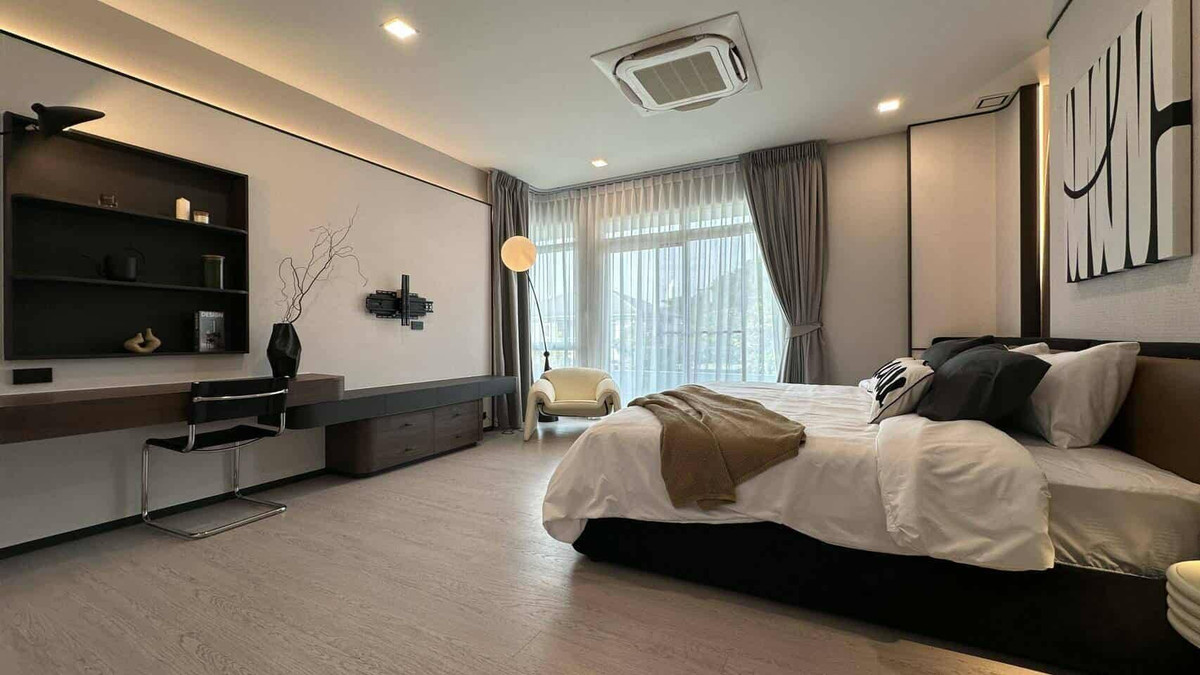 For RentHouseLadkrabang, Suwannaphum Airport : House for Rent Mantana Bangna Wongwaen, 2-Storey House 4 Bedroom 152 Sqw 335 Sqm New House Fully Furnished Near MegaBangna, Kanchanaphisek, Srinakarin, Charoem Phrakiat Rama 9 : MJ26R-002