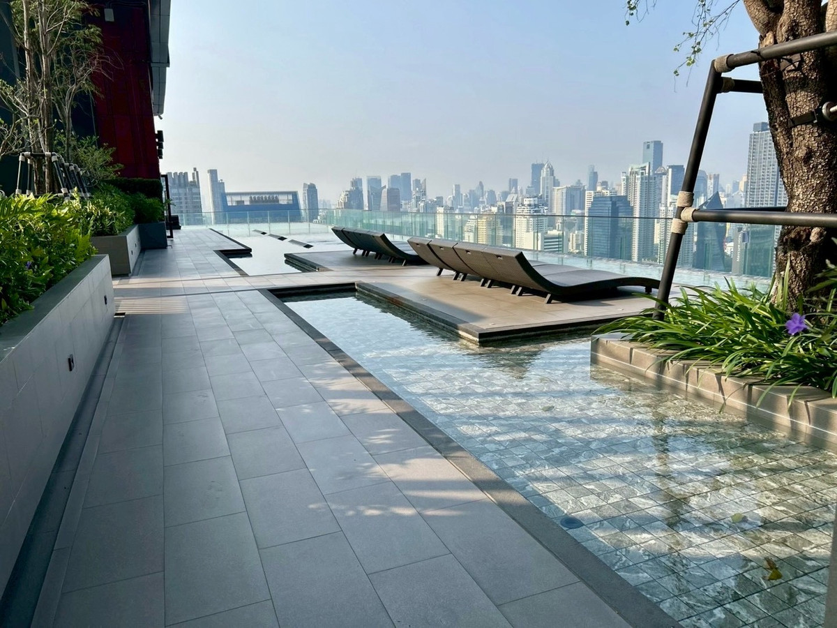 ให้เช่าคอนโดพระราม 9 เพชรบุรีตัดใหม่ RCA : 🔥ให้เช่าด่วน🔥ไลฟ์ อโศก ไฮป์ ห้องกว้าง เฟอร์นิเจอร์ครบพร้อมเข้าอยู่ 