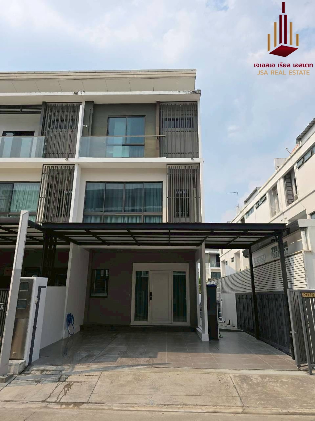 For RentTownhomeKaset Nawamin,Ladplakao : ✨ For Rent: The Landmark Ekamai - Ramindra ✨ 💰 Only 55,000 THB/month