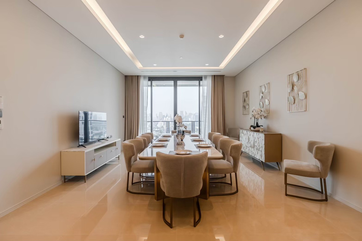 CondoWitthayu, Chidlom, Langsuan, Ploenchit : Sindhorn Kempinski 140sqm. 2XFl 2bed 2.5bath Sell: 49,000,000 Rent: 300,000/mth. Am: 0656199198