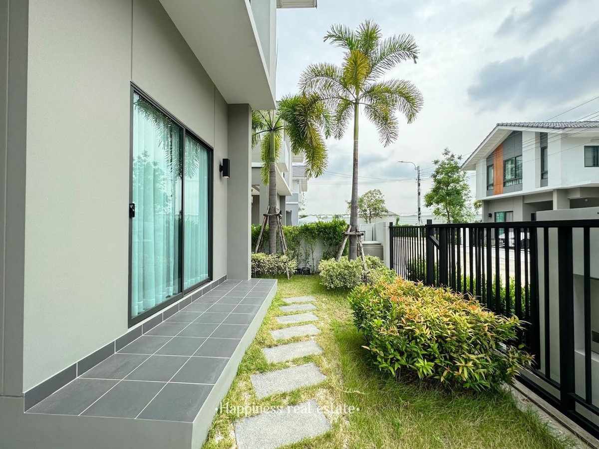 For SaleHouseChaengwatana, Muangthong : 💕 Beautiful house with furniture At a price of less than 5MB. 🫶 ✨🏡 Semi-detached house, detached house style. Near SISB International School, Nonthaburi