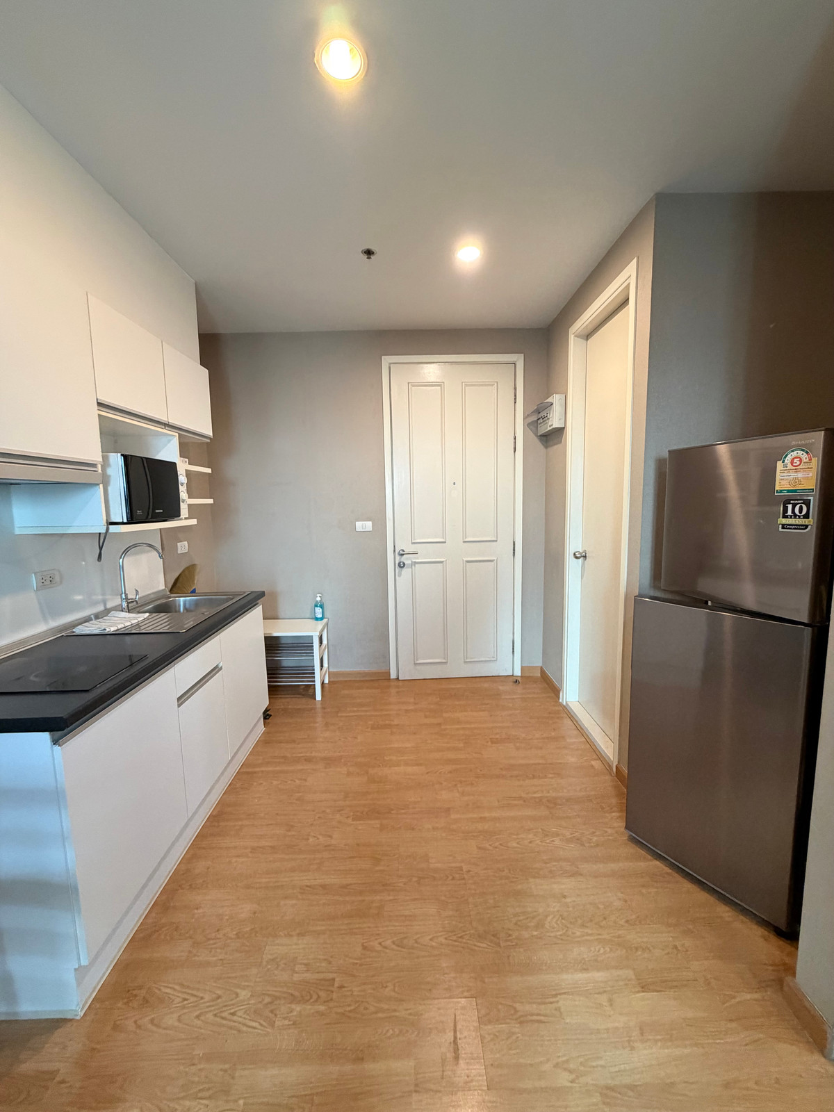 For RentCondoBang kae, Phetkasem : For rent, built-in room, beautifully decorated. Ready to move in, The Parkland Phetkasem Condo, next to Lak Song MRT.