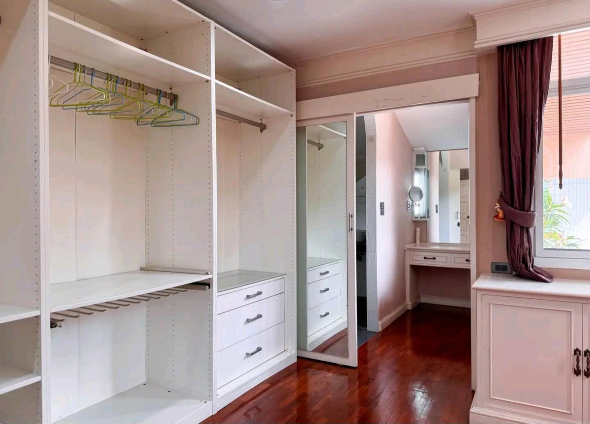 ให้เช่าบ้านพระราม 9 เพชรบุรีตัดใหม่ RCA : 🔥🔥บ้านเดี่ยวให้เช่า ซอยศูนย์วิจัย ใกล้โรงพยาบาลกรุงเทพ
 พื้นที่กว้าง อยู่สบาย เลี้ยงสัตว์ได้