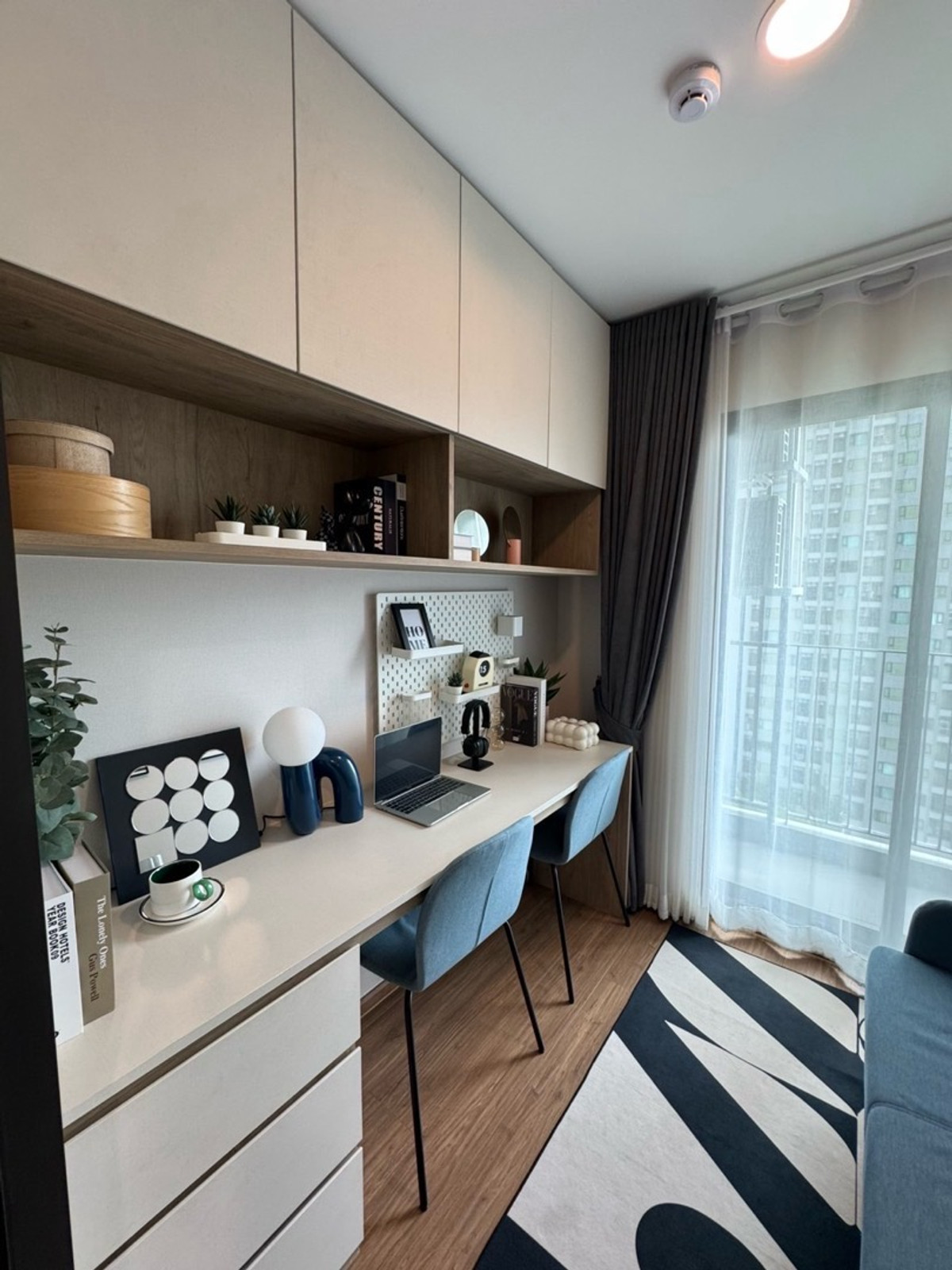 For SaleCondoRamkhamhaeng, Hua Mak : The Livin Ramkhamhaeng1Bed 32 sq.m. price only 2.65 million baht.Phat: 064-642-8664Nui: 094-624-2014