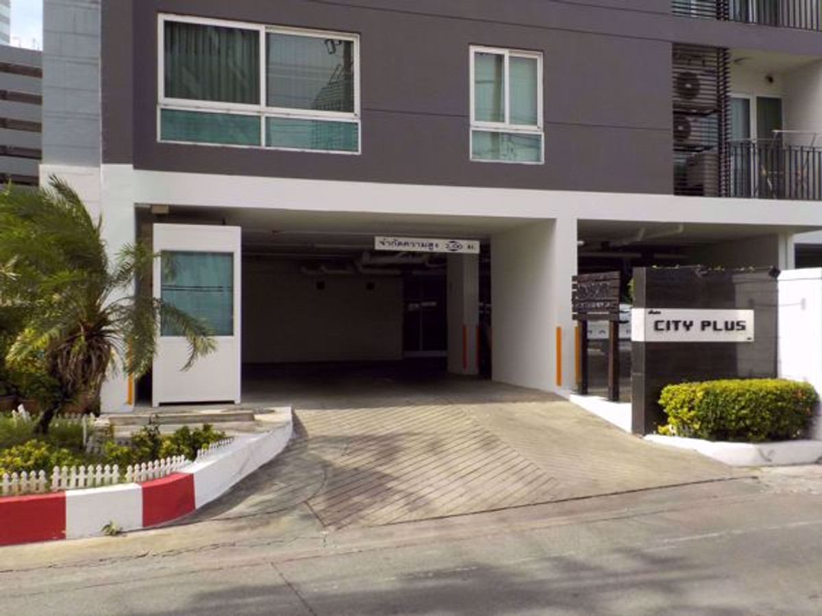 For SaleCondoRatchadapisek, Huaikwang, Suttisan : ✨ For Sale: Diamond Ratchada City Plus Condo ✨ 💰 Only 2,250,000 THB