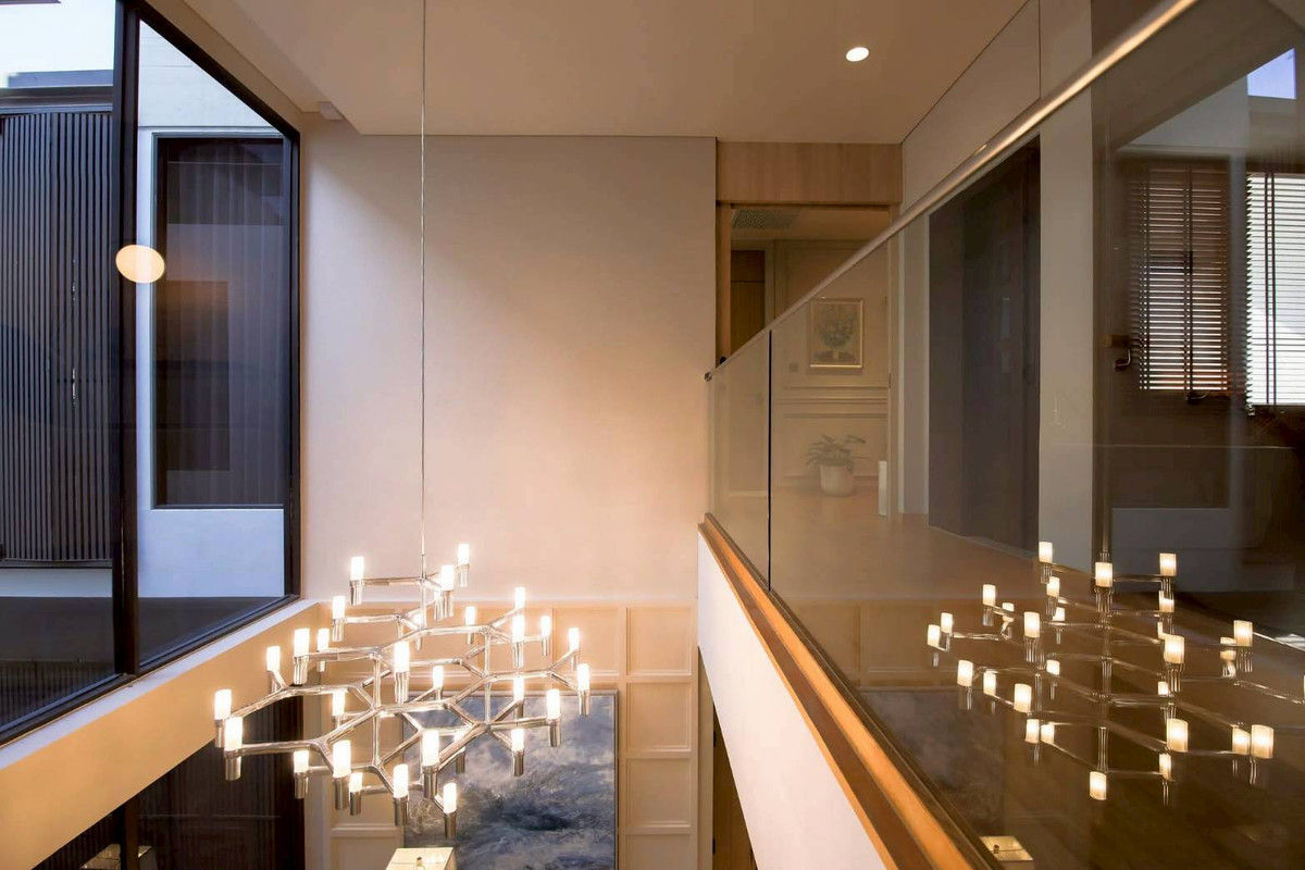 For RentHousePattanakan, Srinakarin : The Urban Reserve – Super Luxury 3-Storey Pool Villa in Krungthep Kreetha Area Please call: 062-496-6454