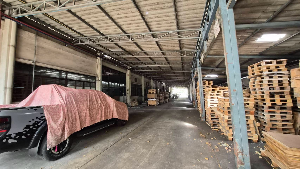 For SaleFactoryYothinpattana,CDC : Factory for sale with factory license 4, location along Ramindra Expressway • Lat Phrao 87 on 4 rai 1 ngan of land, usable area 5,750 square meters, you cant find a location like this anywhere else 📲 093-785-8898