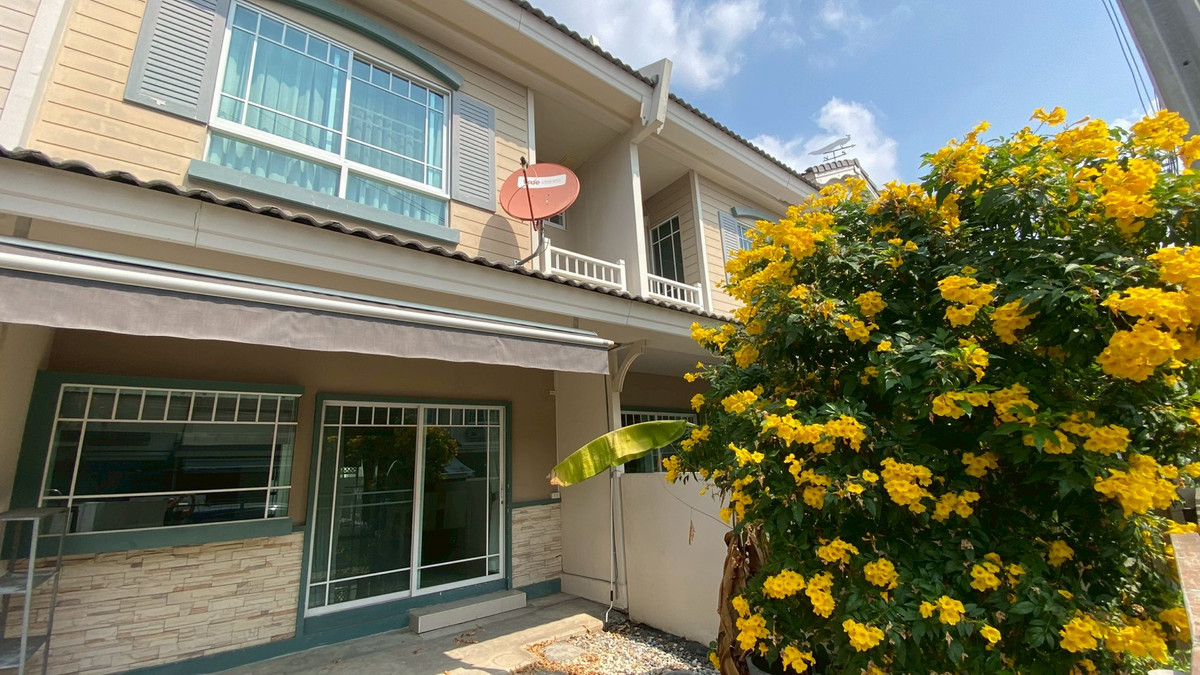 For RentTownhomeBangna, Bearing, Lasalle : Townhouse for rent at Indy 1 Bangna Km.7