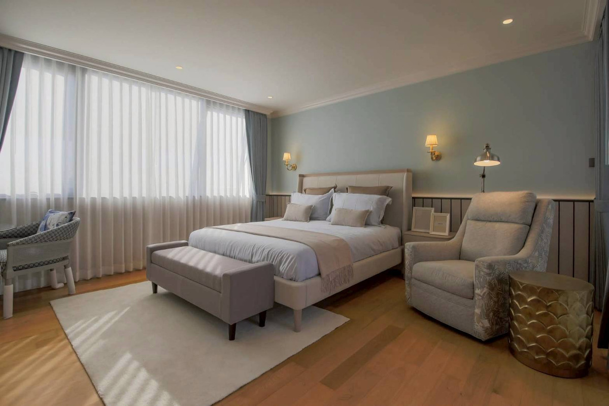 For RentHousePattanakan, Srinakarin : The Urban Reserve – Super Luxury 3-Storey Pool Villa in Krungthep Kreetha Area Please call: 062-496-6454