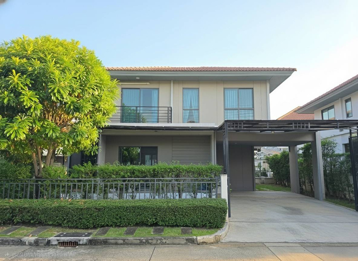 For SaleHouseRathburana, Suksawat : Pave Pracha Uthit 90: 2-story house, newly renovated, ready to move in, 4 bedrooms, 3 bathrooms, 2 parking spaces.