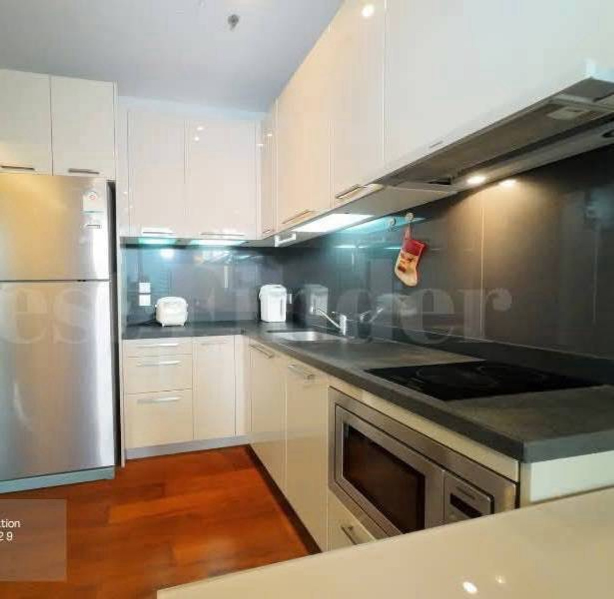 ให้เช่าคอนโดสุขุมวิท อโศก ทองหล่อ : ให้เช่า Quattro ทองหล่อ 55 ตรม