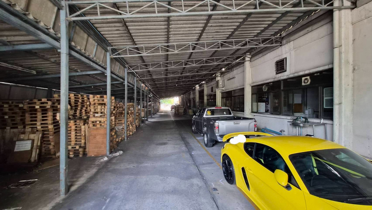 For SaleFactoryYothinpattana,CDC : Factory for sale with factory license 4, location along Ramindra Expressway • Lat Phrao 87 on 4 rai 1 ngan of land, usable area 5,750 square meters, you cant find a location like this anywhere else 📲 093-785-8898