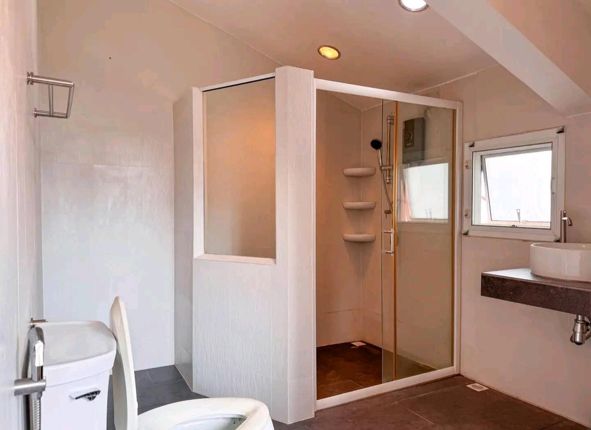 ให้เช่าบ้านพระราม 9 เพชรบุรีตัดใหม่ RCA : 🔥🔥บ้านเดี่ยวให้เช่า ซอยศูนย์วิจัย ใกล้โรงพยาบาลกรุงเทพ
 พื้นที่กว้าง อยู่สบาย เลี้ยงสัตว์ได้