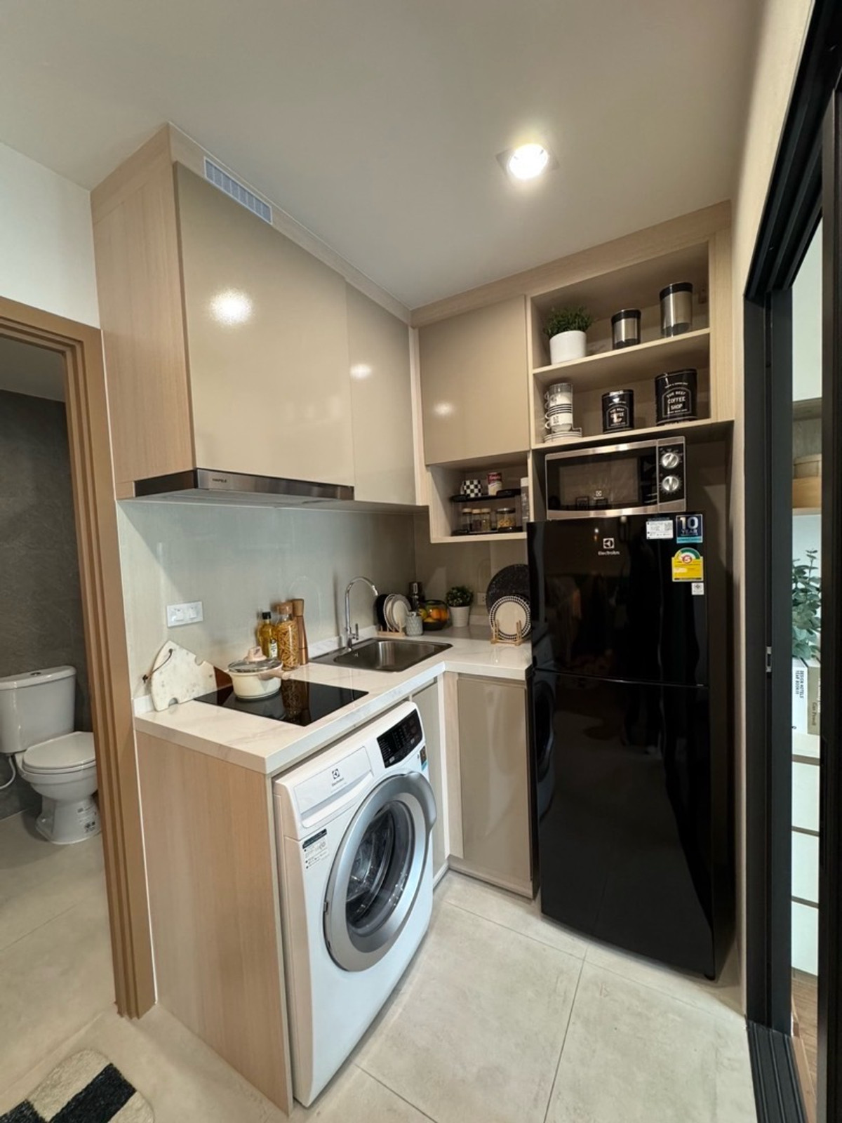 For SaleCondoRamkhamhaeng, Hua Mak : The Livin Ramkhamhaeng1Bed 32 sq.m. price only 2.65 million baht.Phat: 064-642-8664Nui: 094-624-2014