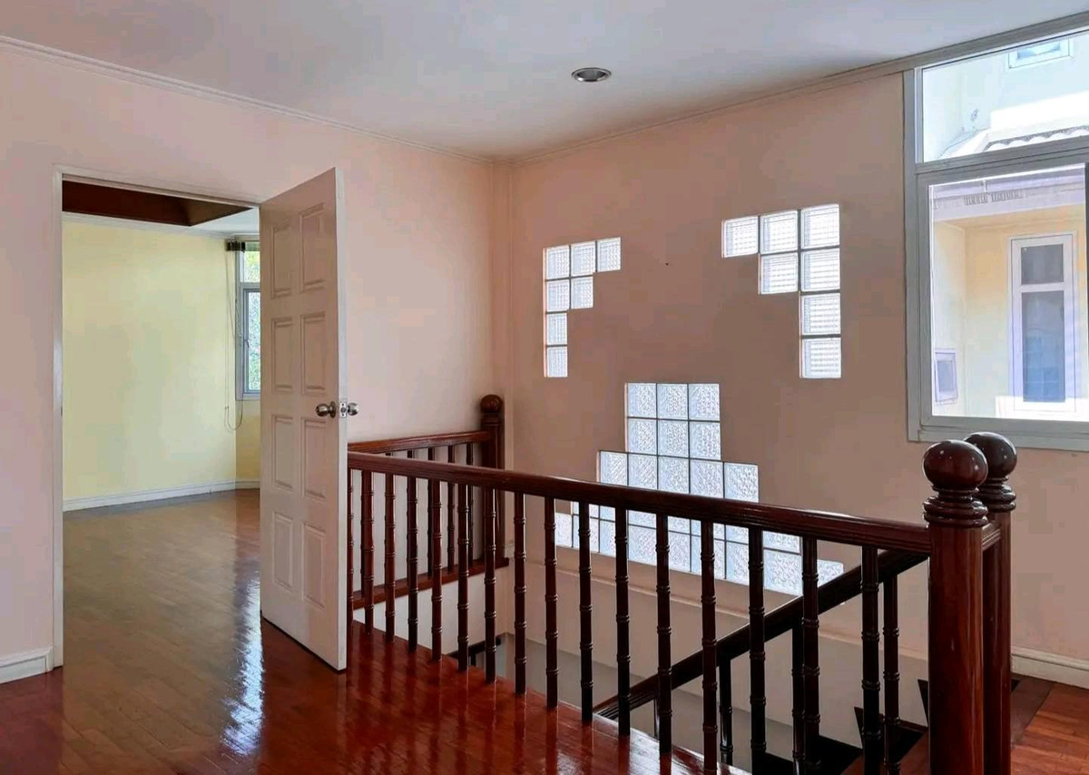 ให้เช่าบ้านพระราม 9 เพชรบุรีตัดใหม่ RCA : 🔥🔥บ้านเดี่ยวให้เช่า ซอยศูนย์วิจัย ใกล้โรงพยาบาลกรุงเทพ
 พื้นที่กว้าง อยู่สบาย เลี้ยงสัตว์ได้