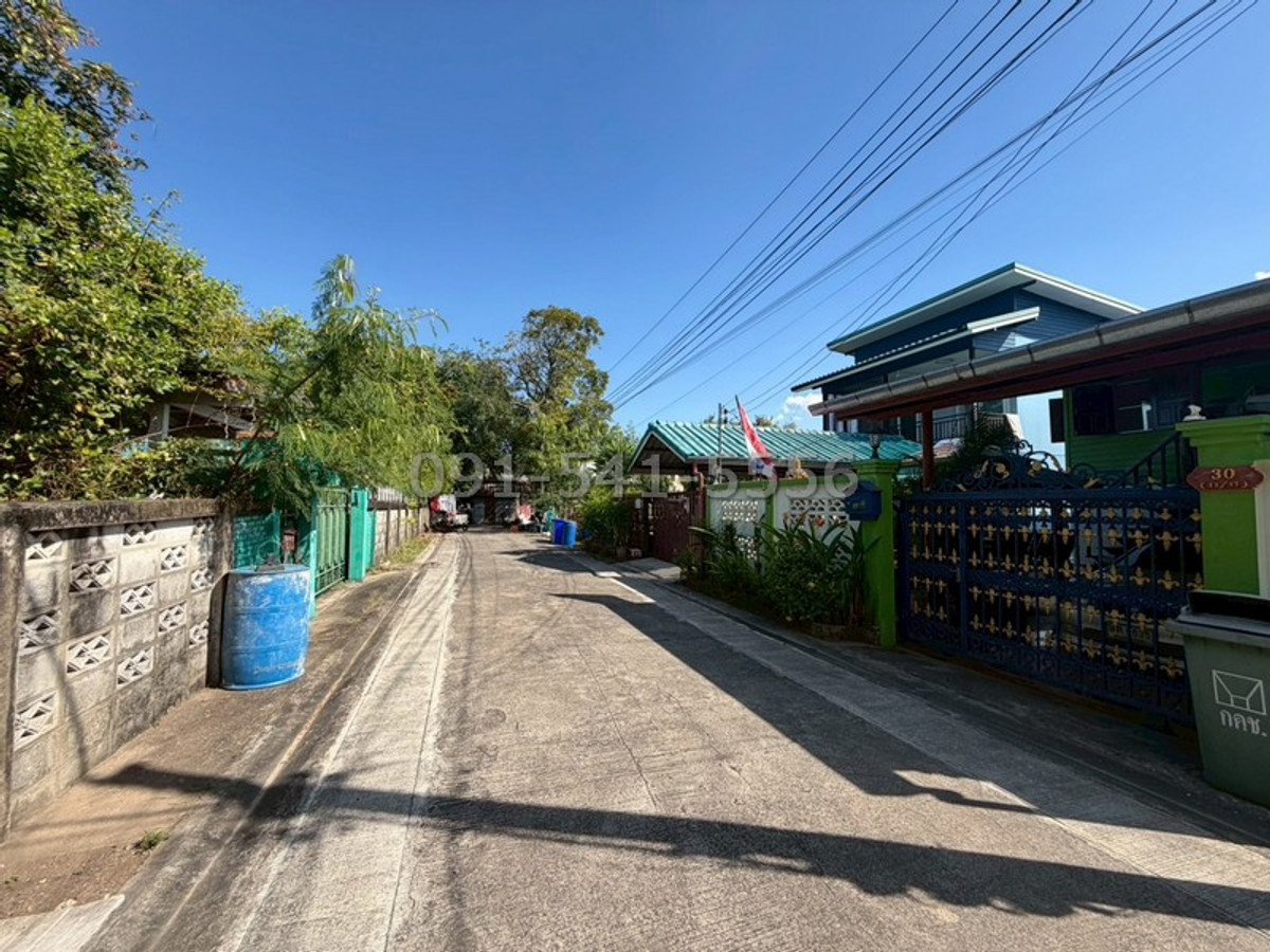 ขายที่ดินเลียบทางด่วนรามอินทรา : ขายที่ดินเปล่า ซอยพระยาสุเรนทร์ 16 แยก 1-6 ทำเลดี ขนาดที่ดิน 123 ตรว รูปแปลงสวย ใช้พื้นที่ได้เต็ม