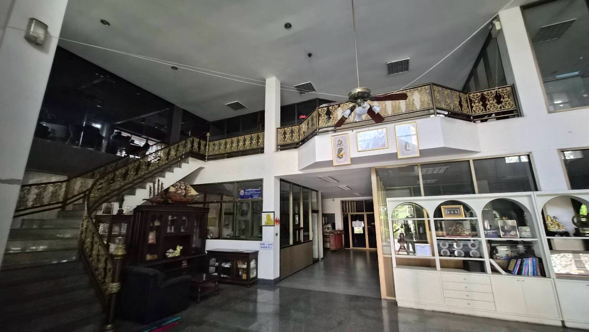 For SaleFactoryYothinpattana,CDC : Factory for sale with factory license 4, location along Ramindra Expressway • Lat Phrao 87 on 4 rai 1 ngan of land, usable area 5,750 square meters, you cant find a location like this anywhere else 📲 093-785-8898